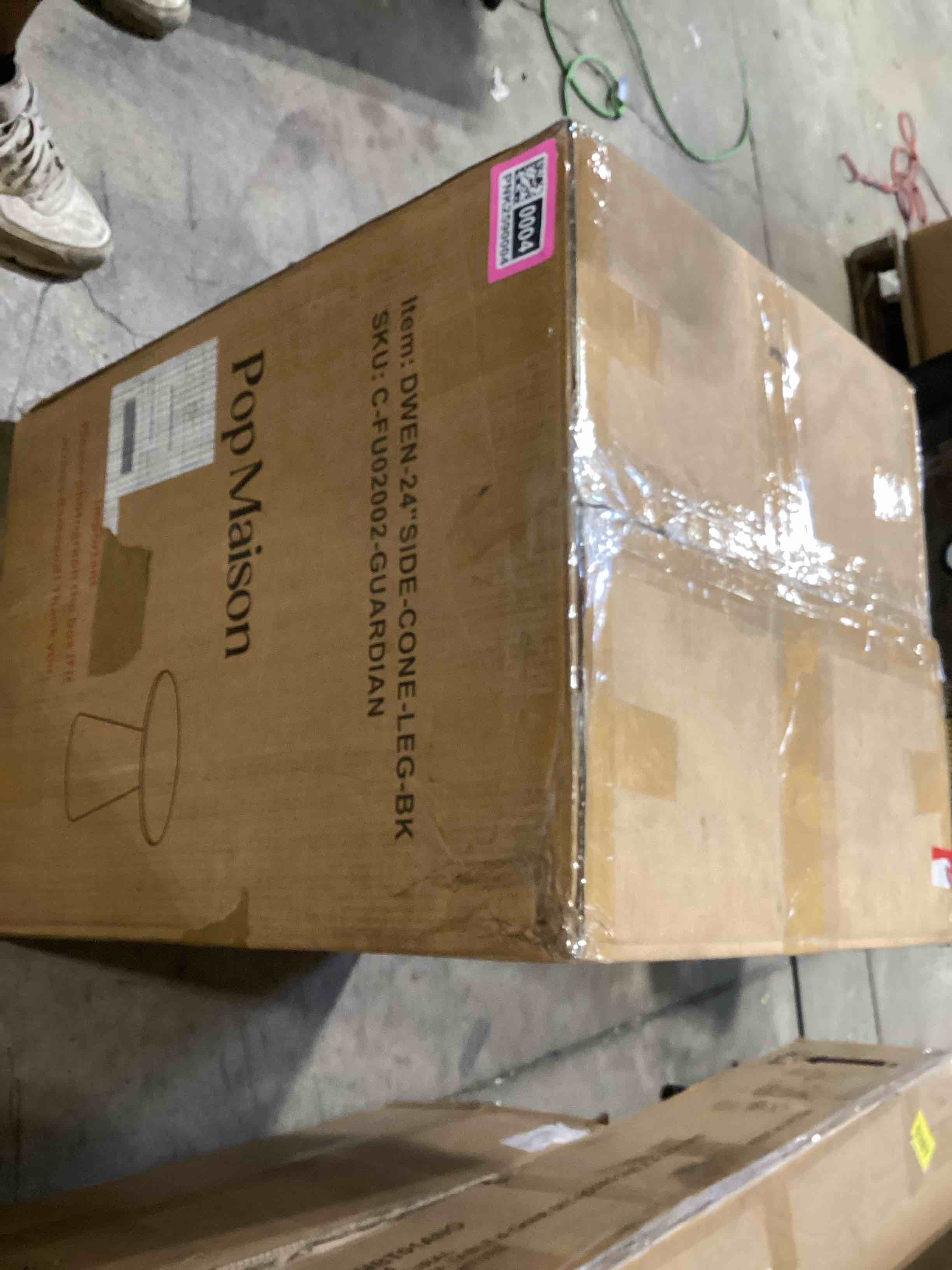 https://s3.amazonaws.com/lotting-images-prod/bidfta/PNK2590004_1751457599080.jpeg