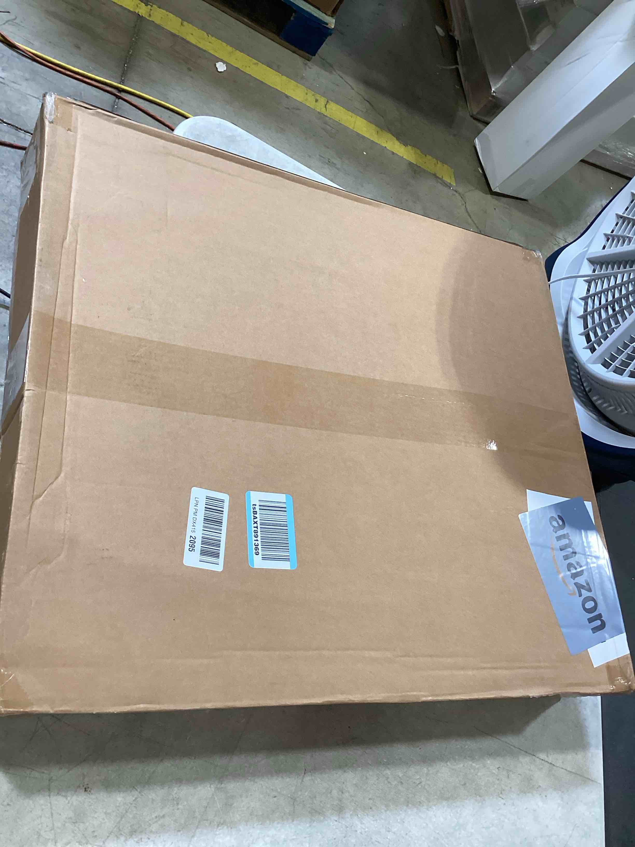 https://s3.amazonaws.com/lotting-images-prod/bidfta/PNK2590105_1751564915136.jpeg