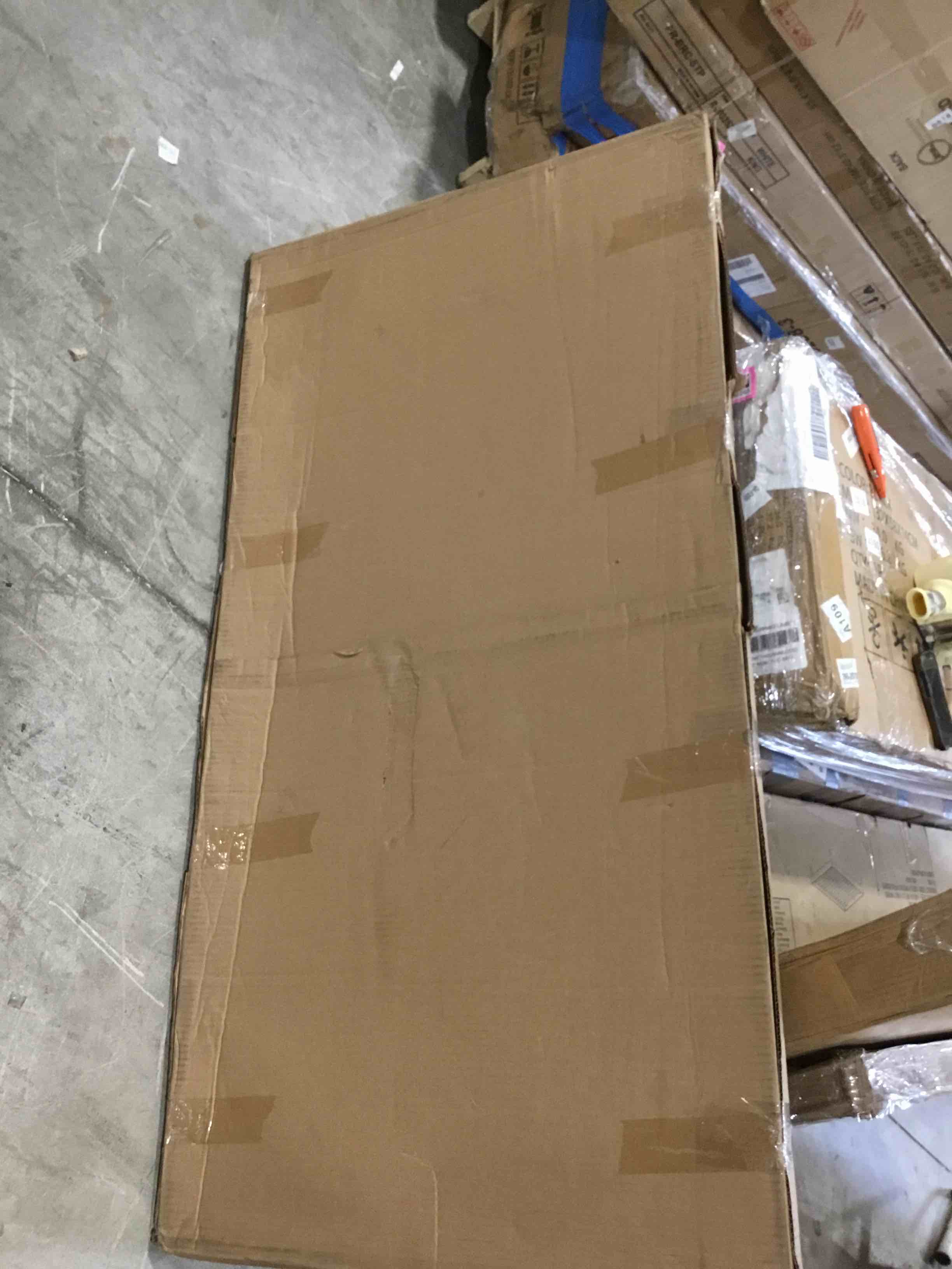 https://s3.amazonaws.com/lotting-images-prod/bidfta/PNK2590286_1752518725024.jpeg