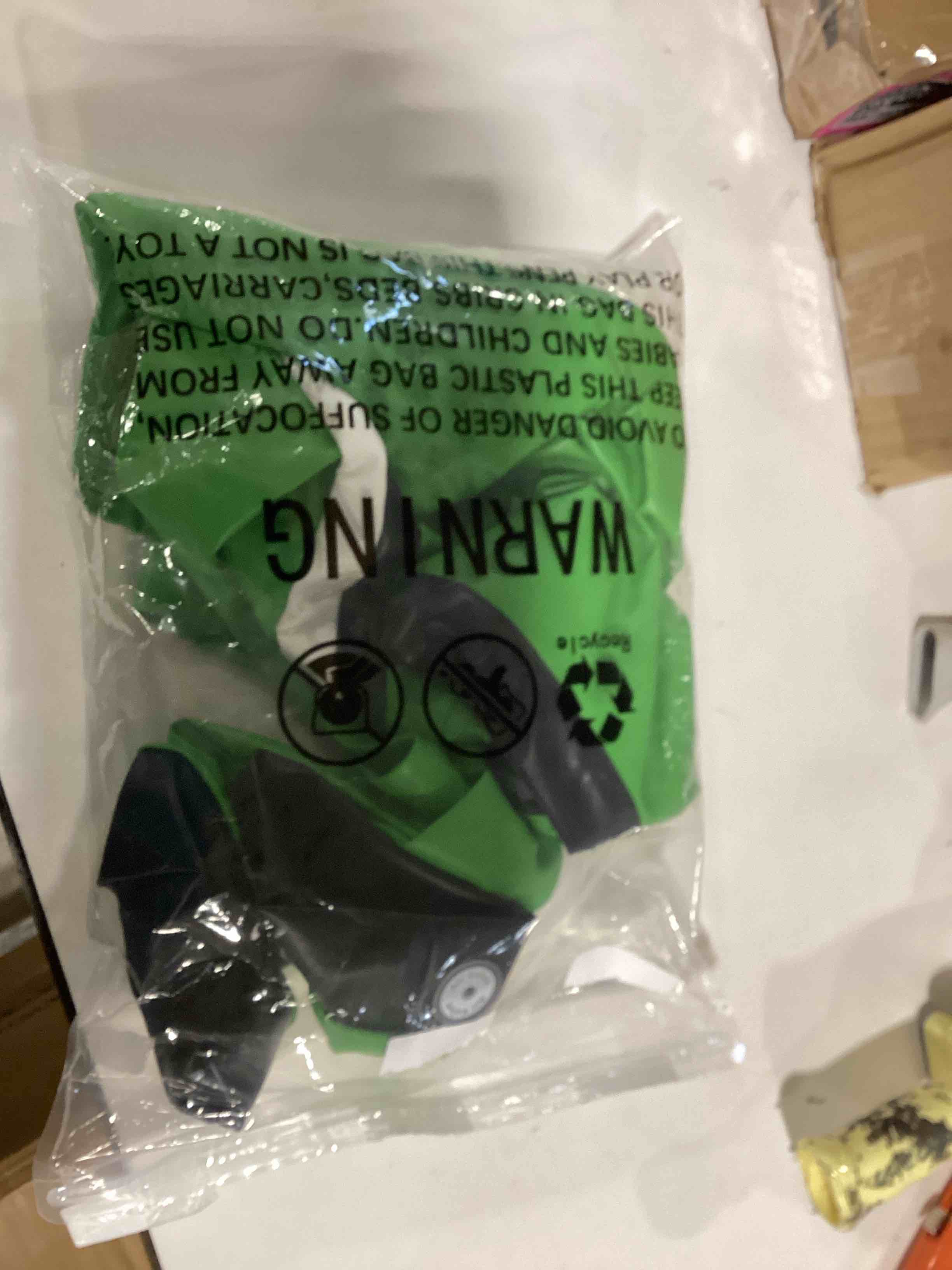 VOIKERDR Leather Jacket Cropped Jacket Motorcycle Jacket Y2K Letter Bomber Jacket Women Faux Leather