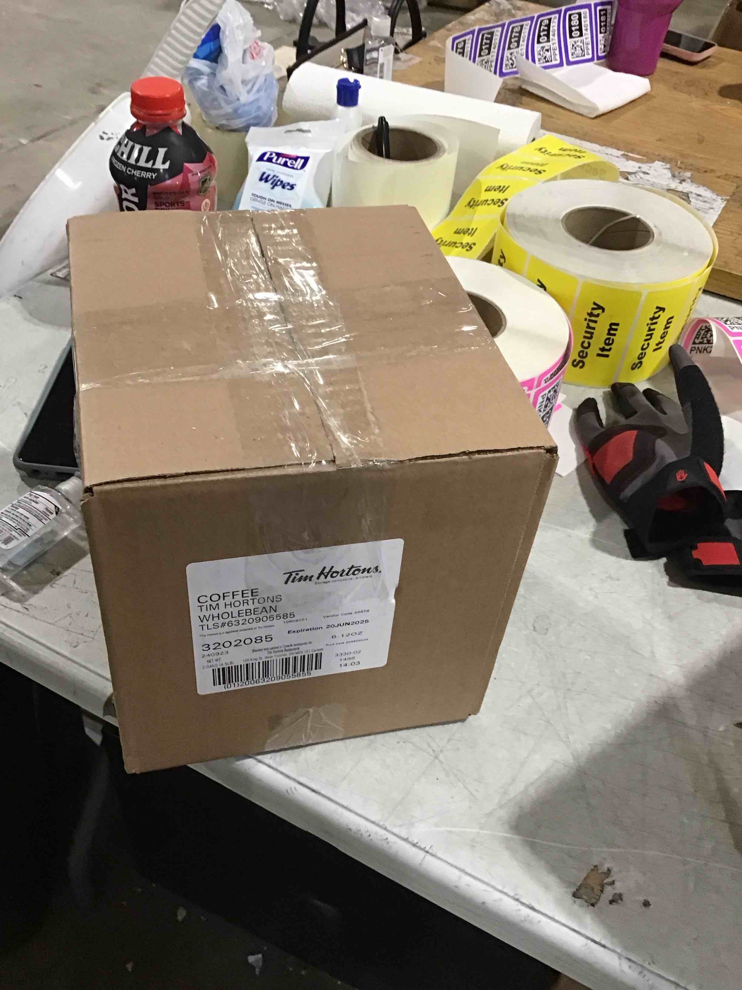 https://s3.amazonaws.com/lotting-images-prod/bidfta/PNK2593134_1749146654375.jpeg