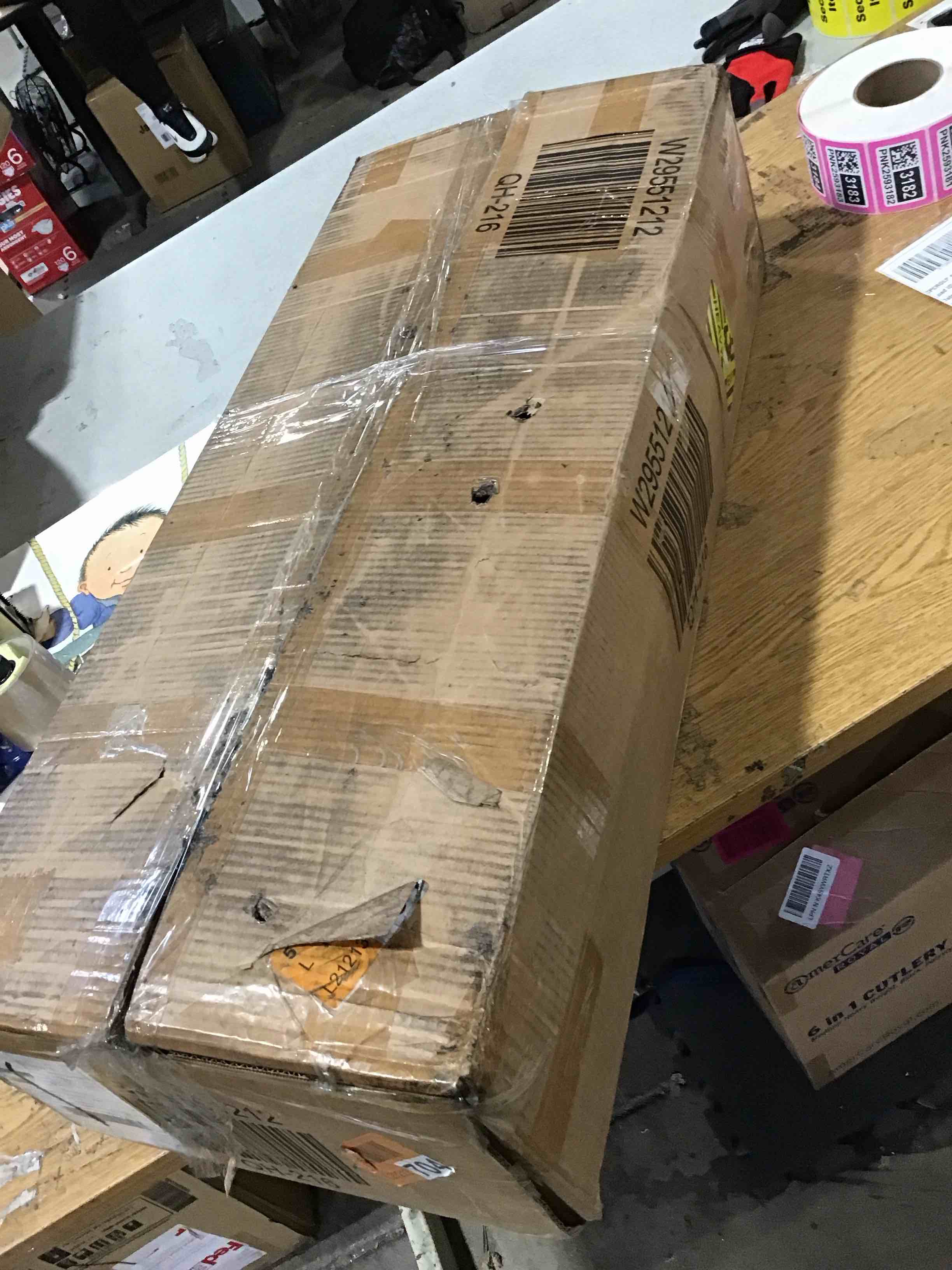 https://s3.amazonaws.com/lotting-images-prod/bidfta/PNK2593179_1749152170982.jpeg