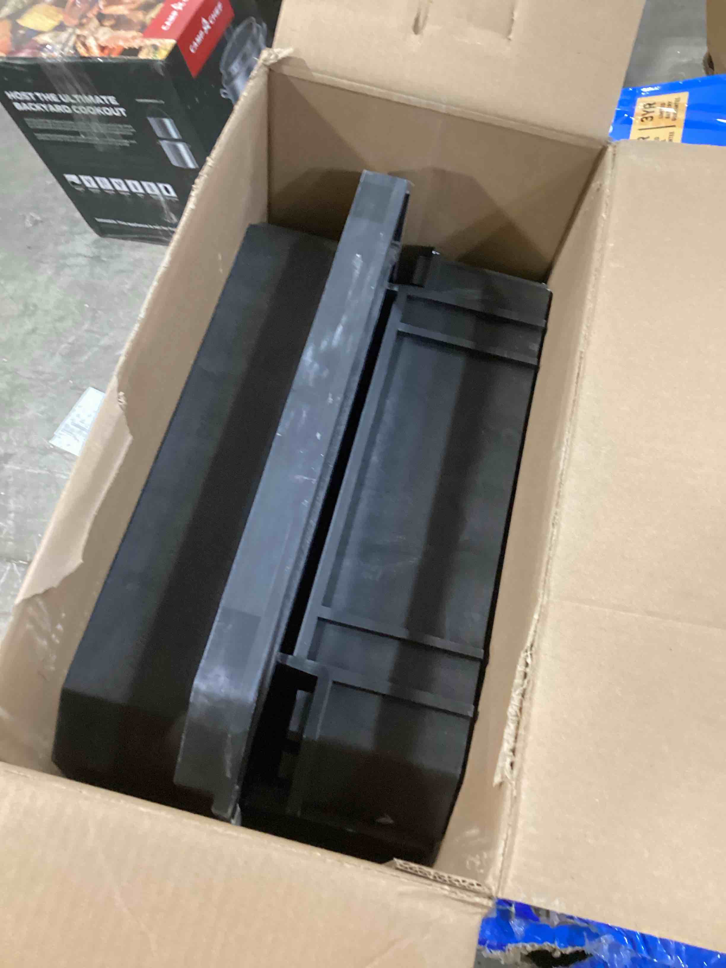 https://s3.amazonaws.com/lotting-images-prod/bidfta/PNK2593420_1749574666538.jpeg