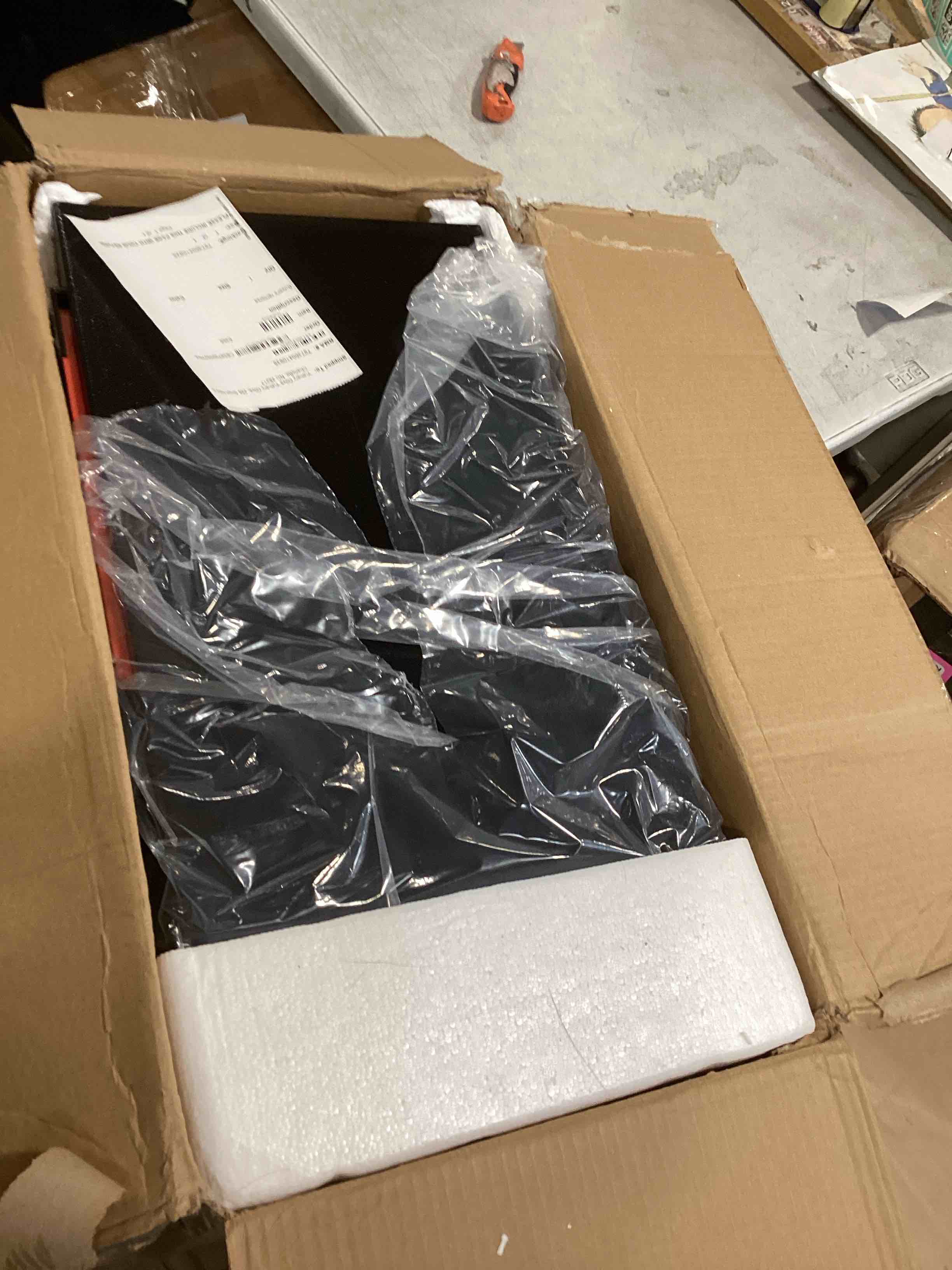 https://s3.amazonaws.com/lotting-images-prod/bidfta/PNK2593816_1750257498151.jpeg