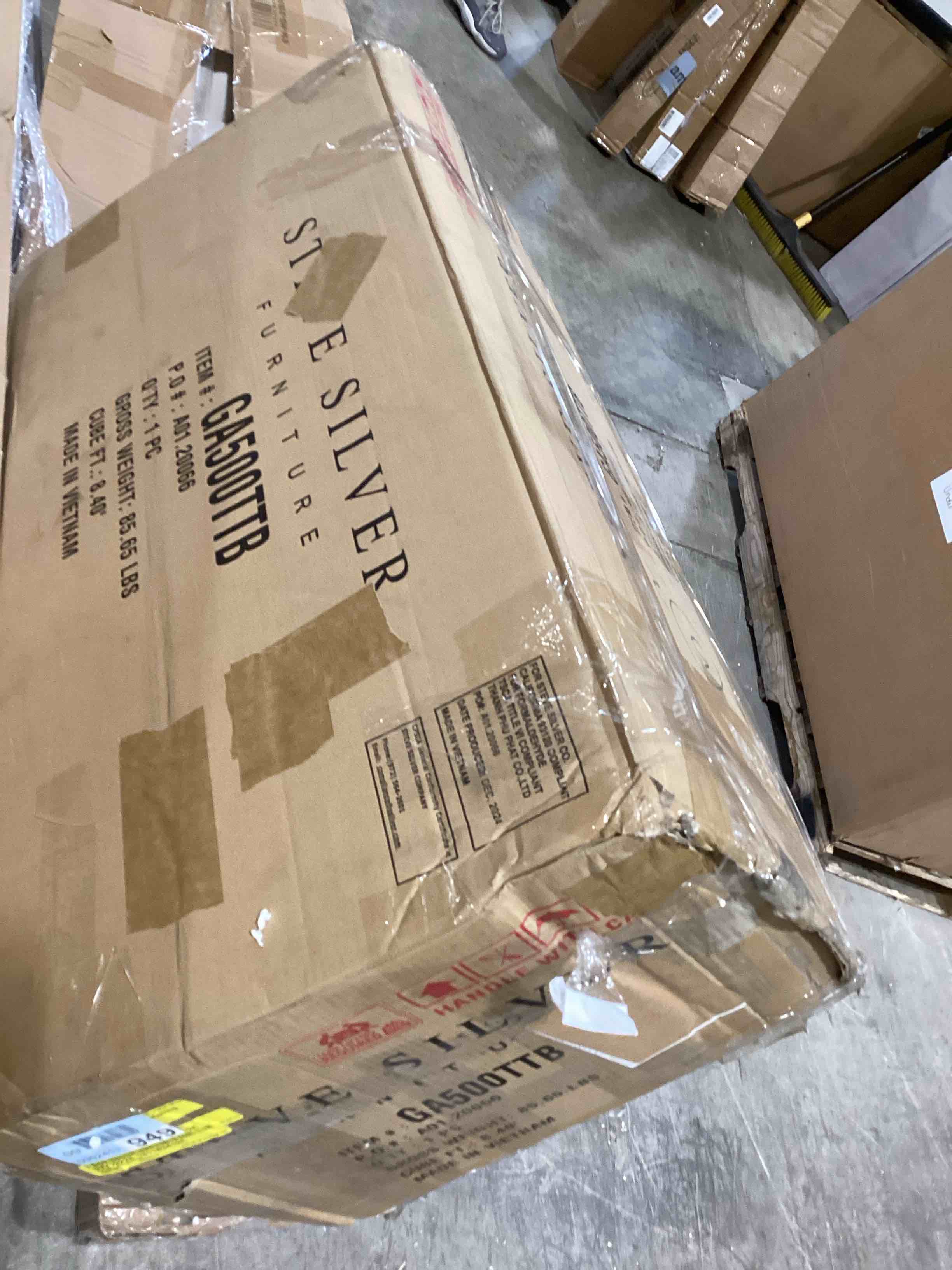 https://s3.amazonaws.com/lotting-images-prod/bidfta/PNK2594046_1750429537723.jpeg
