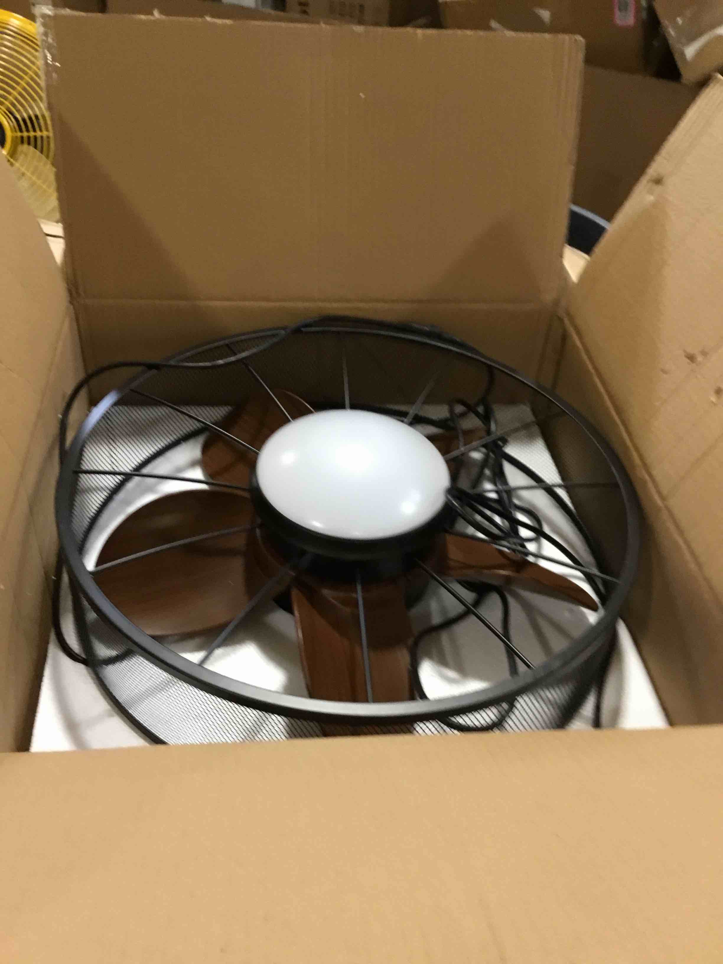 https://s3.amazonaws.com/lotting-images-prod/bidfta/PNK2594113_1750691190013.jpeg