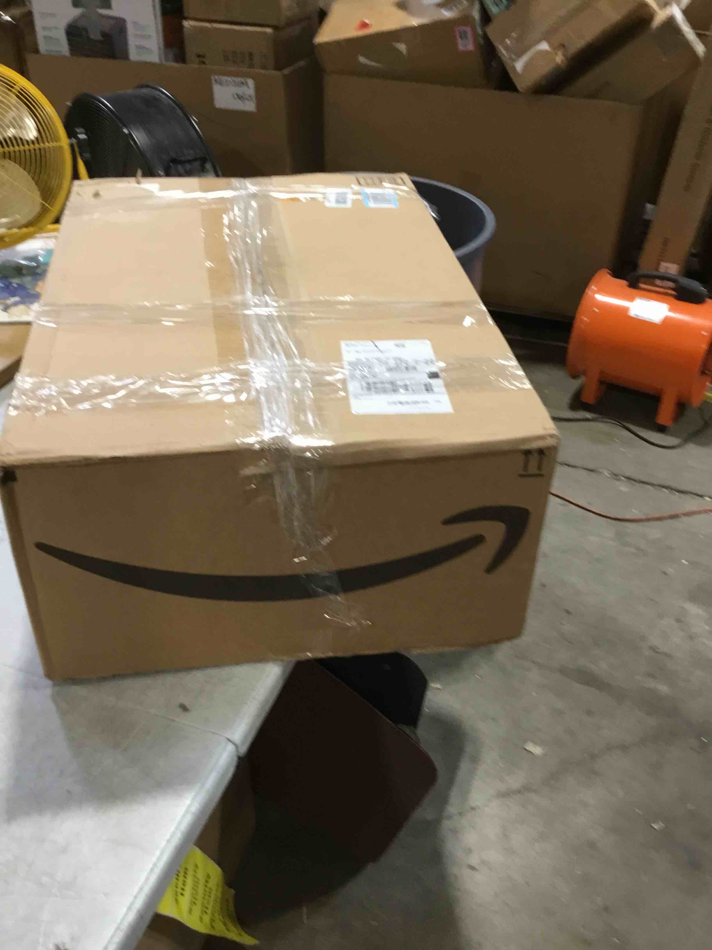 https://s3.amazonaws.com/lotting-images-prod/bidfta/PNK2594113_1750691268328.jpeg