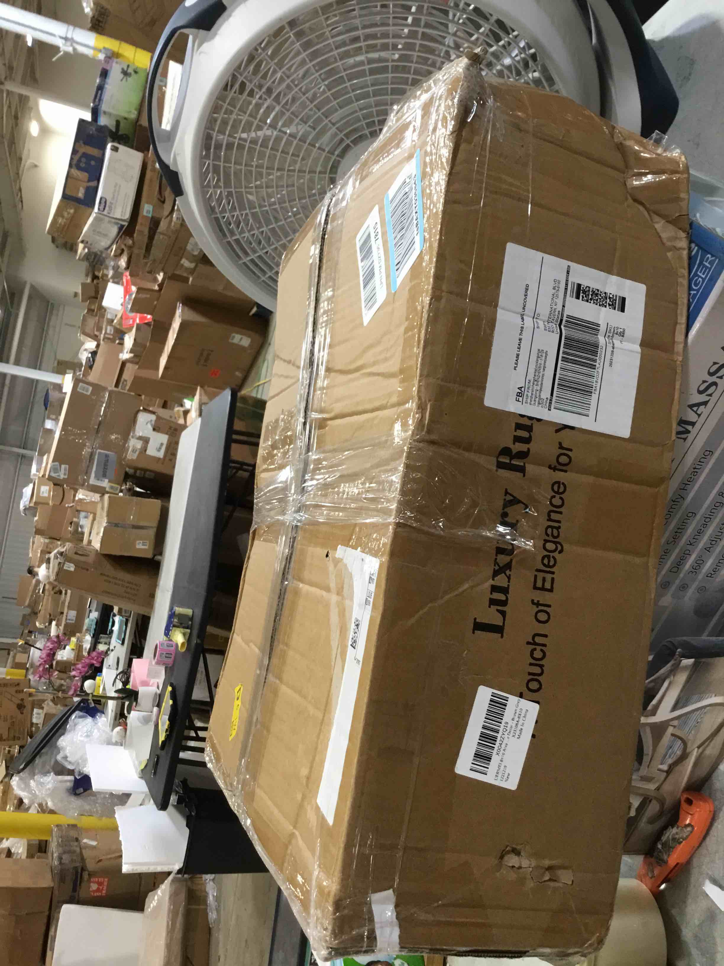 https://s3.amazonaws.com/lotting-images-prod/bidfta/PNK2594121_1750694514949.jpeg