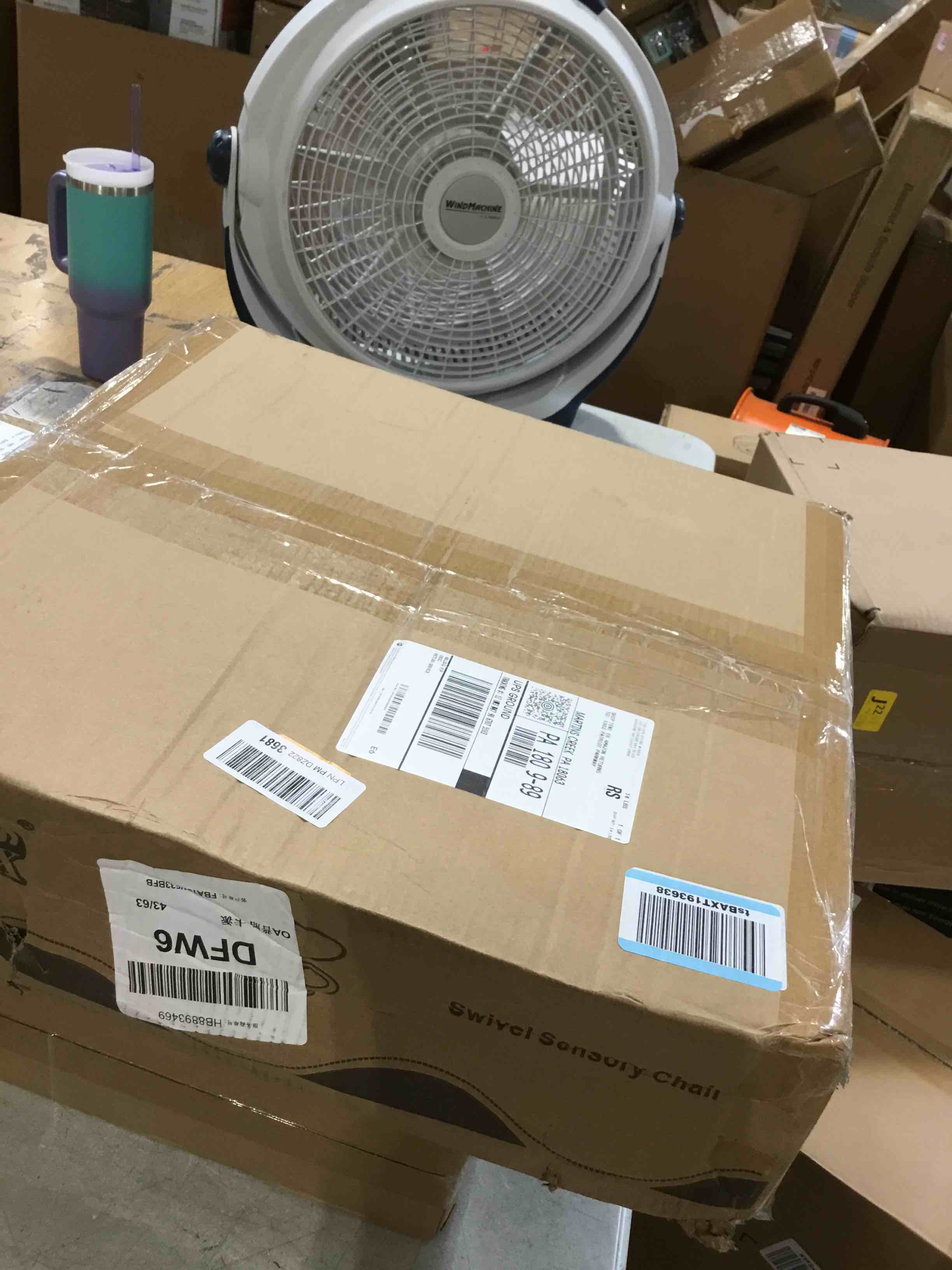 https://s3.amazonaws.com/lotting-images-prod/bidfta/PNK2594132_1750698934364.jpeg