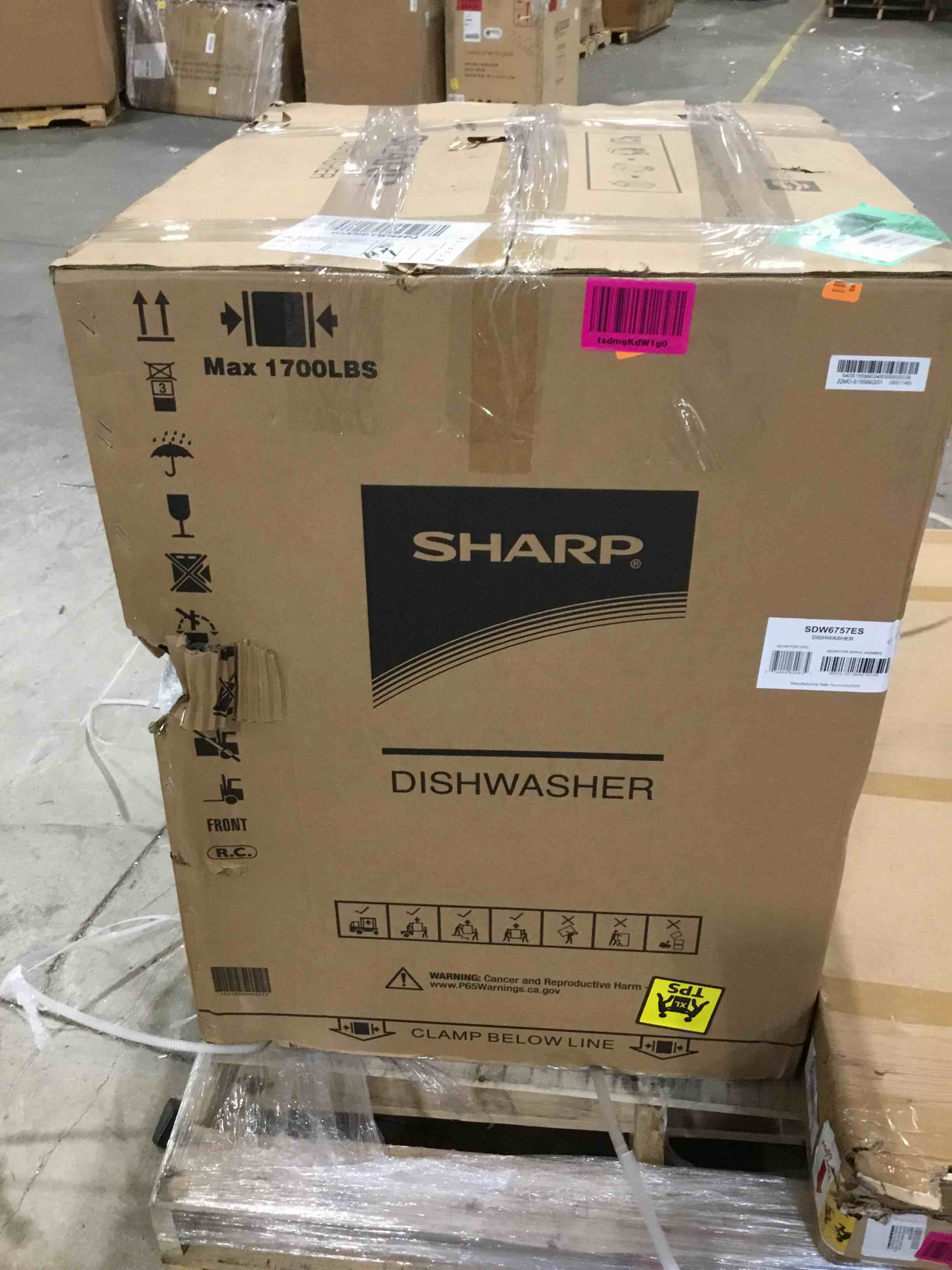 https://s3.amazonaws.com/lotting-images-prod/bidfta/PNK2594185_1750772083630.jpeg