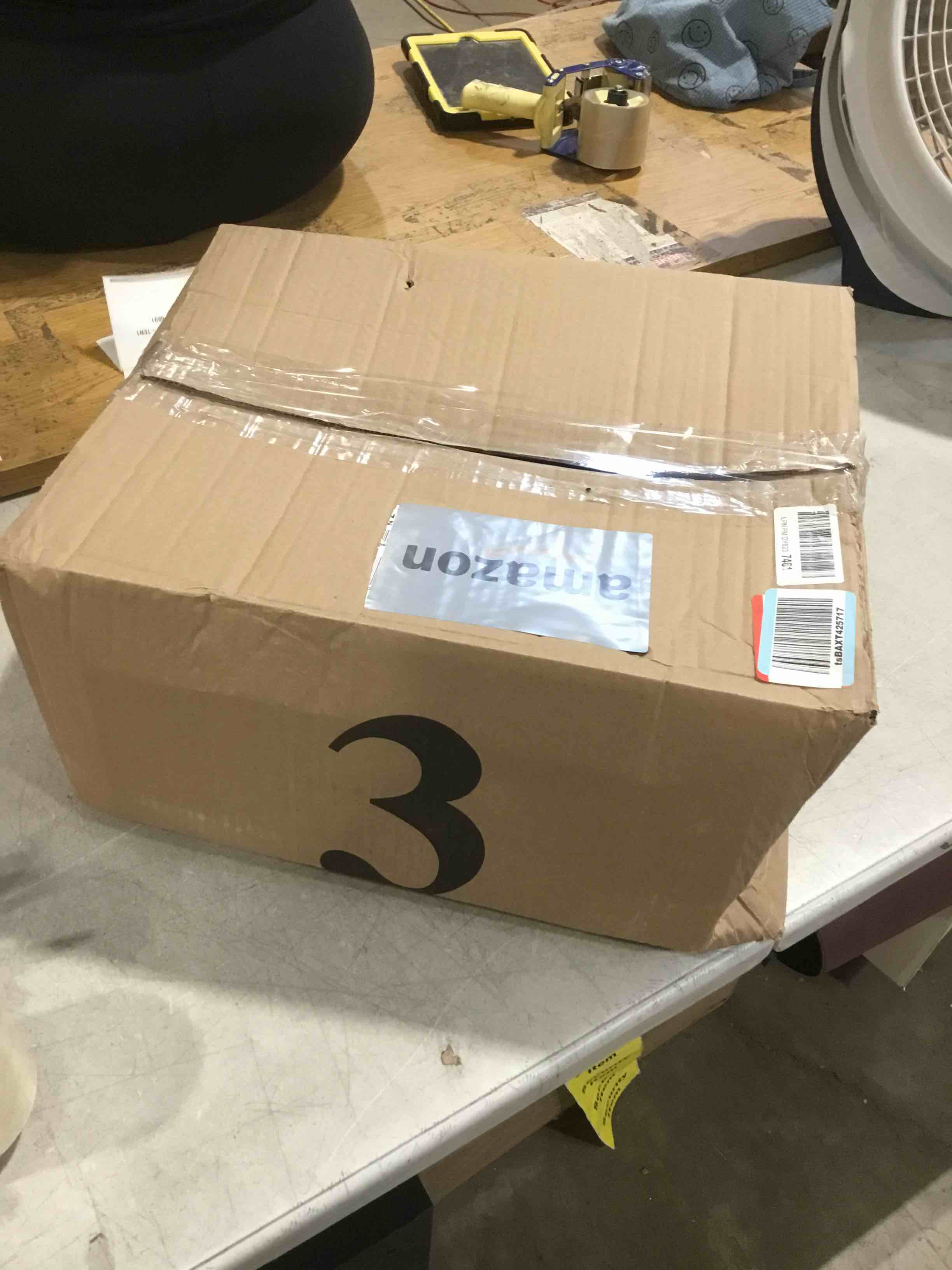 https://s3.amazonaws.com/lotting-images-prod/bidfta/PNK2594253_1750786869673.jpeg