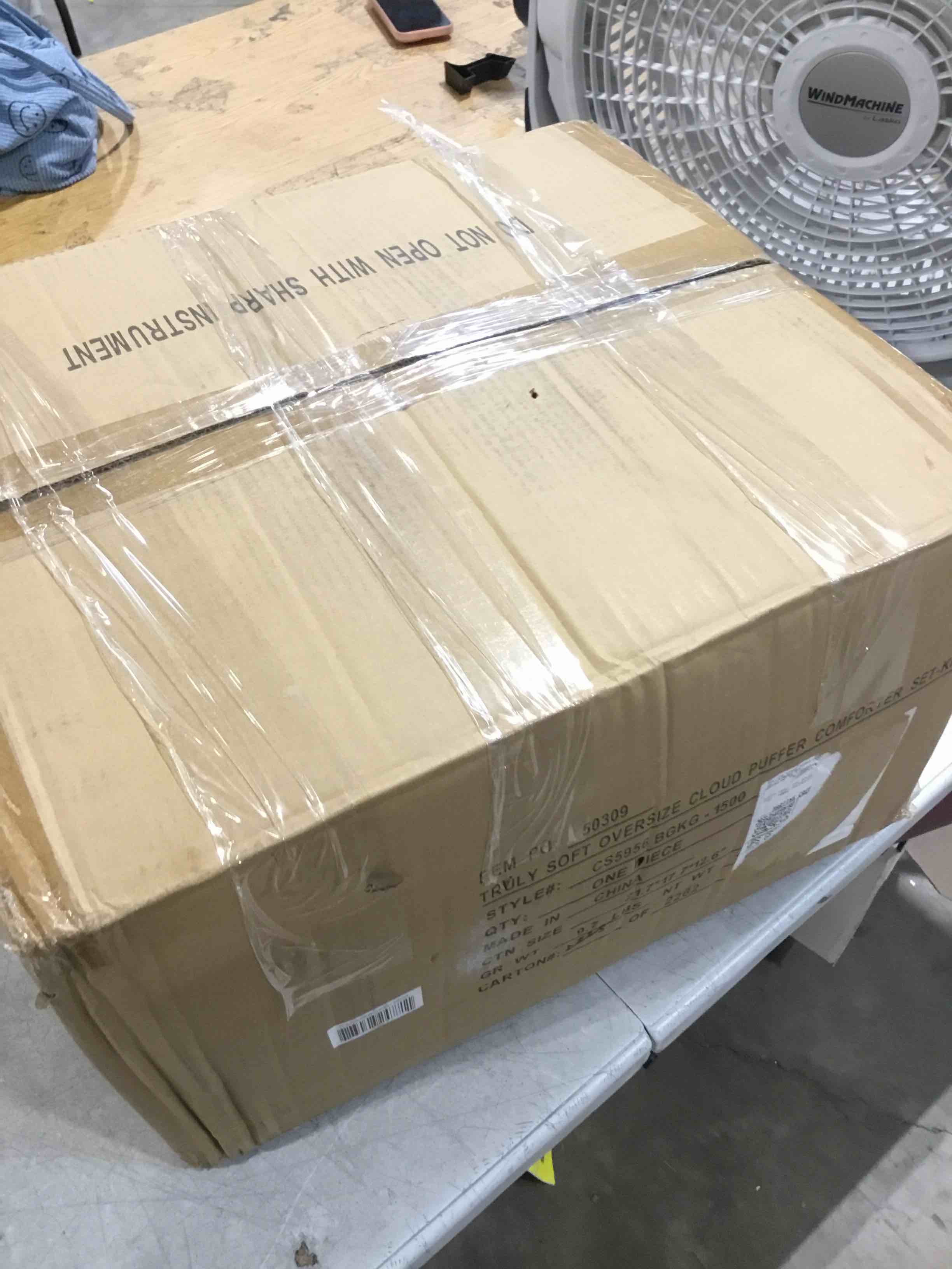 https://s3.amazonaws.com/lotting-images-prod/bidfta/PNK2594265_1750792849797.jpeg