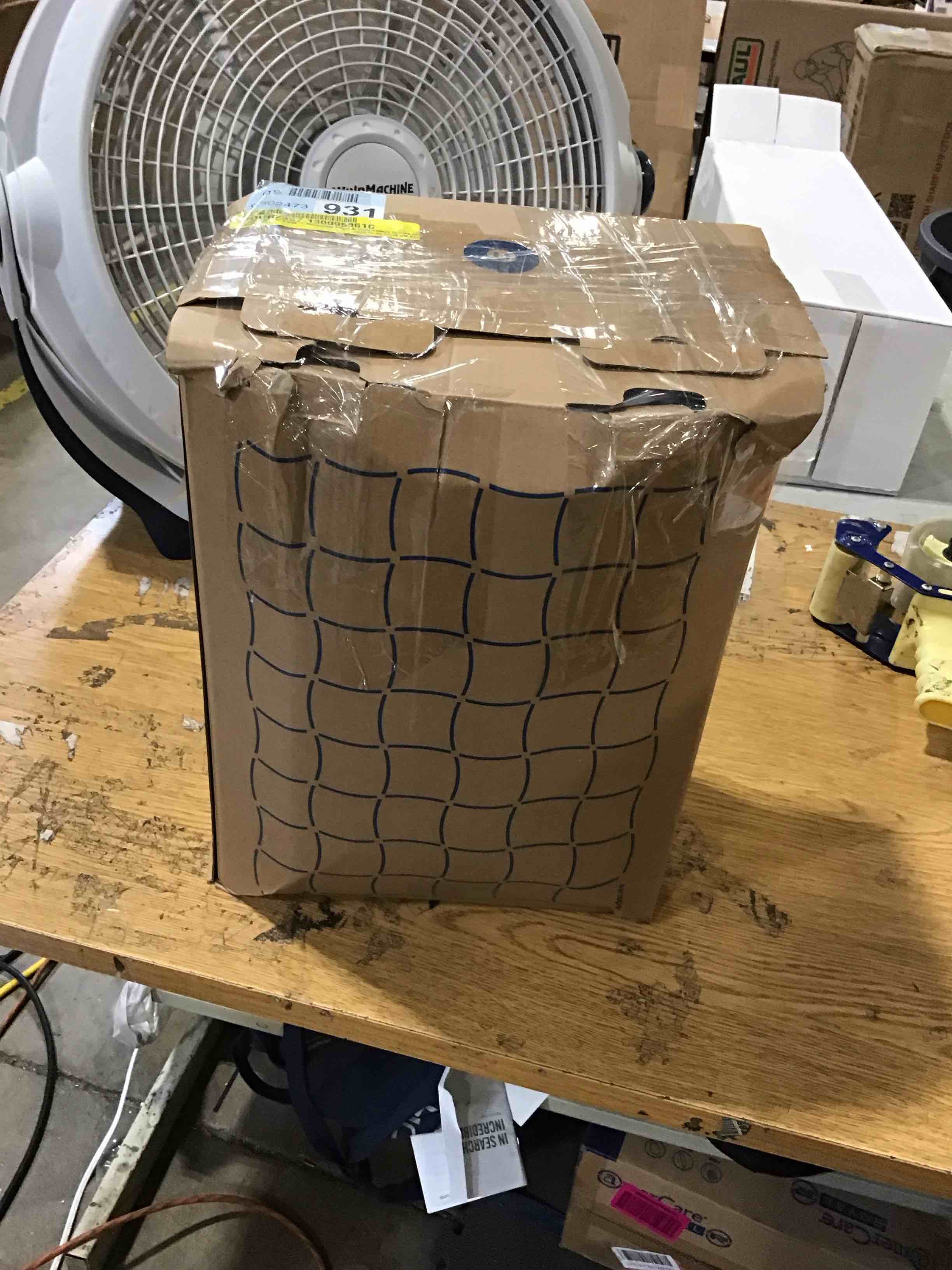 https://s3.amazonaws.com/lotting-images-prod/bidfta/PNK2594342_1751044779538.jpeg