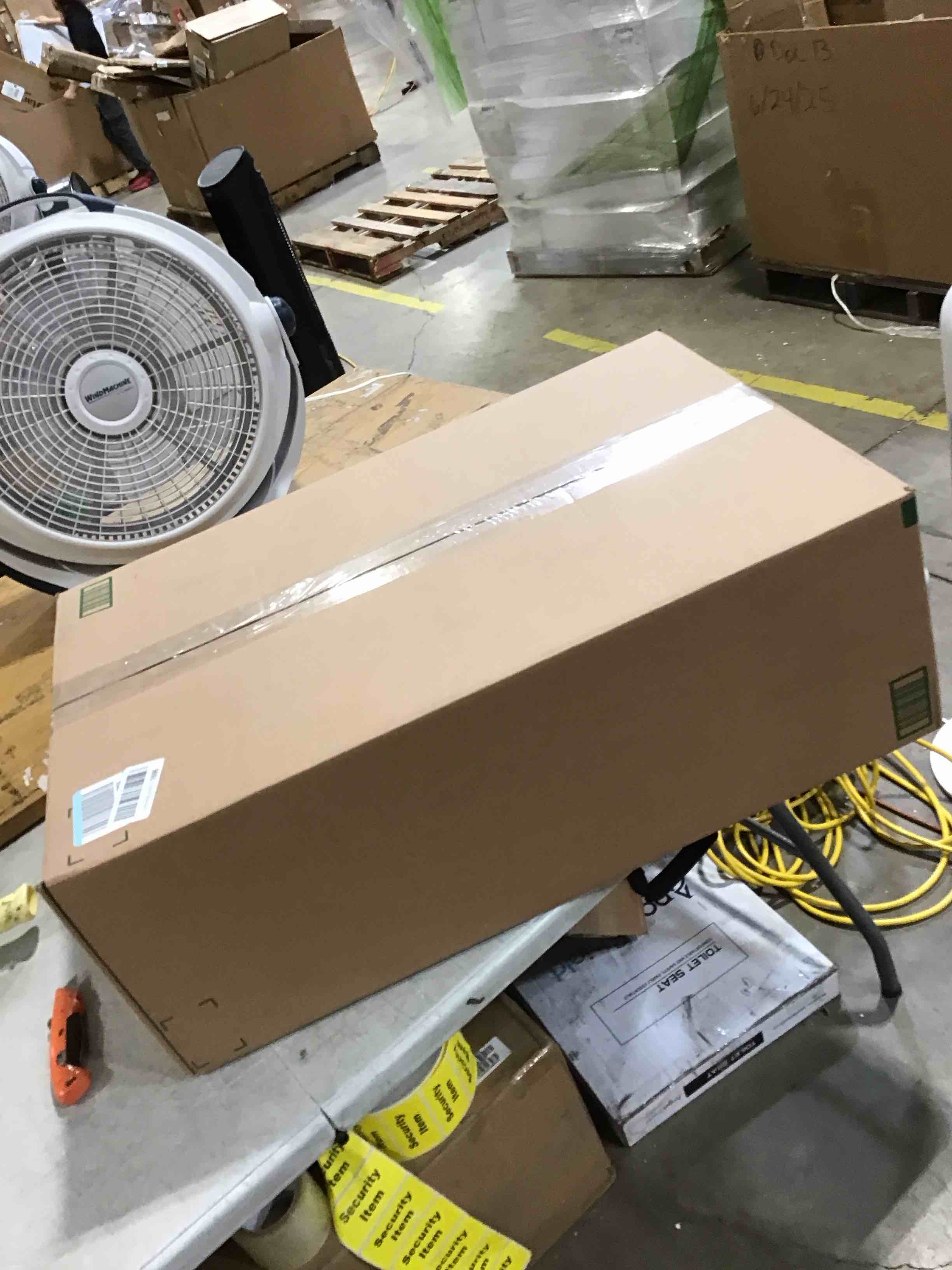 https://s3.amazonaws.com/lotting-images-prod/bidfta/PNK2594515_1751466881773.jpeg