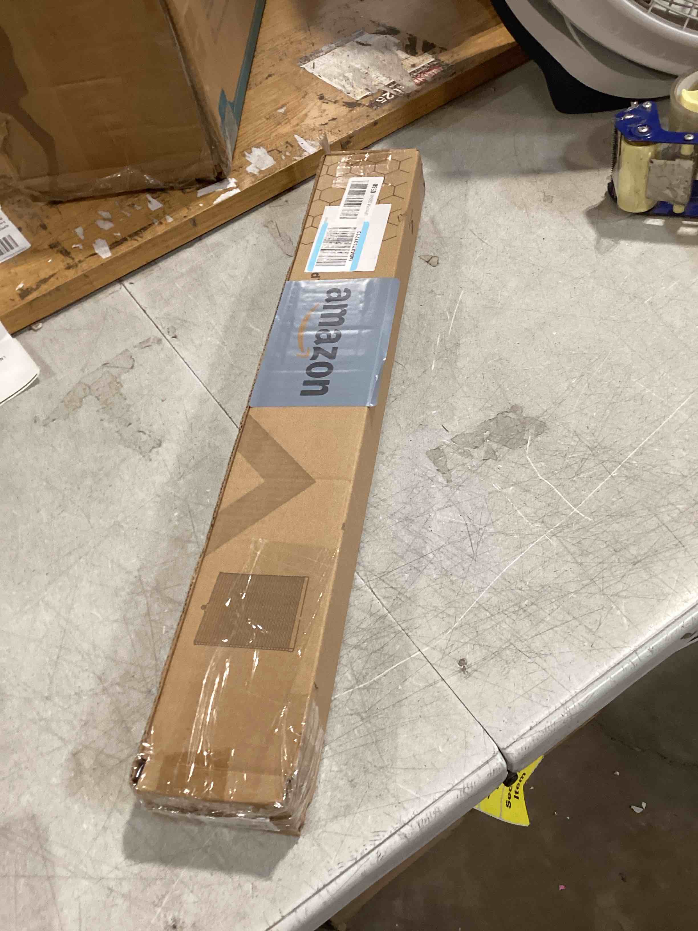 https://s3.amazonaws.com/lotting-images-prod/bidfta/PNK2594640_1751570848031.jpeg
