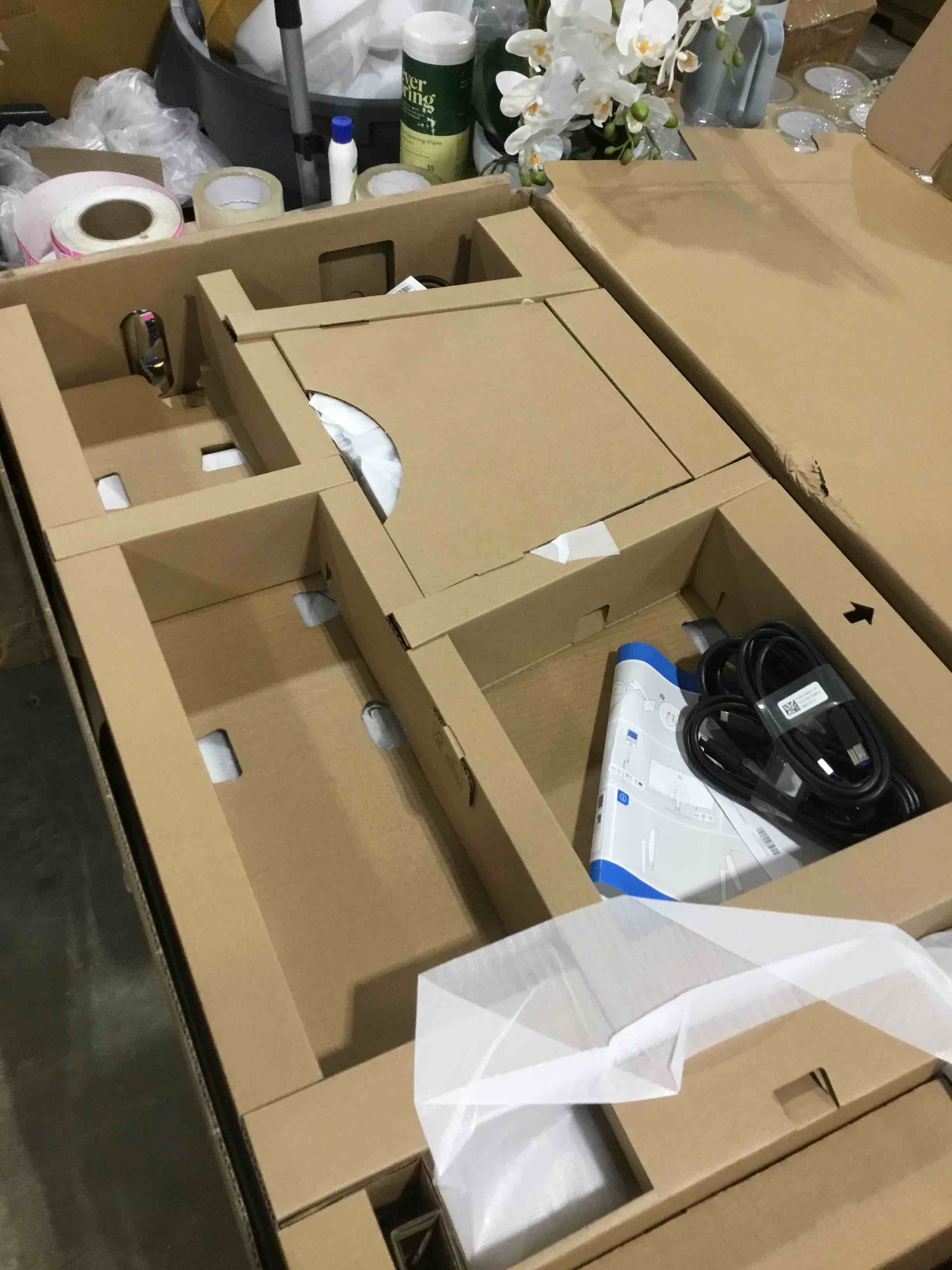 https://s3.amazonaws.com/lotting-images-prod/bidfta/PNK2594736_1751911124190.jpeg