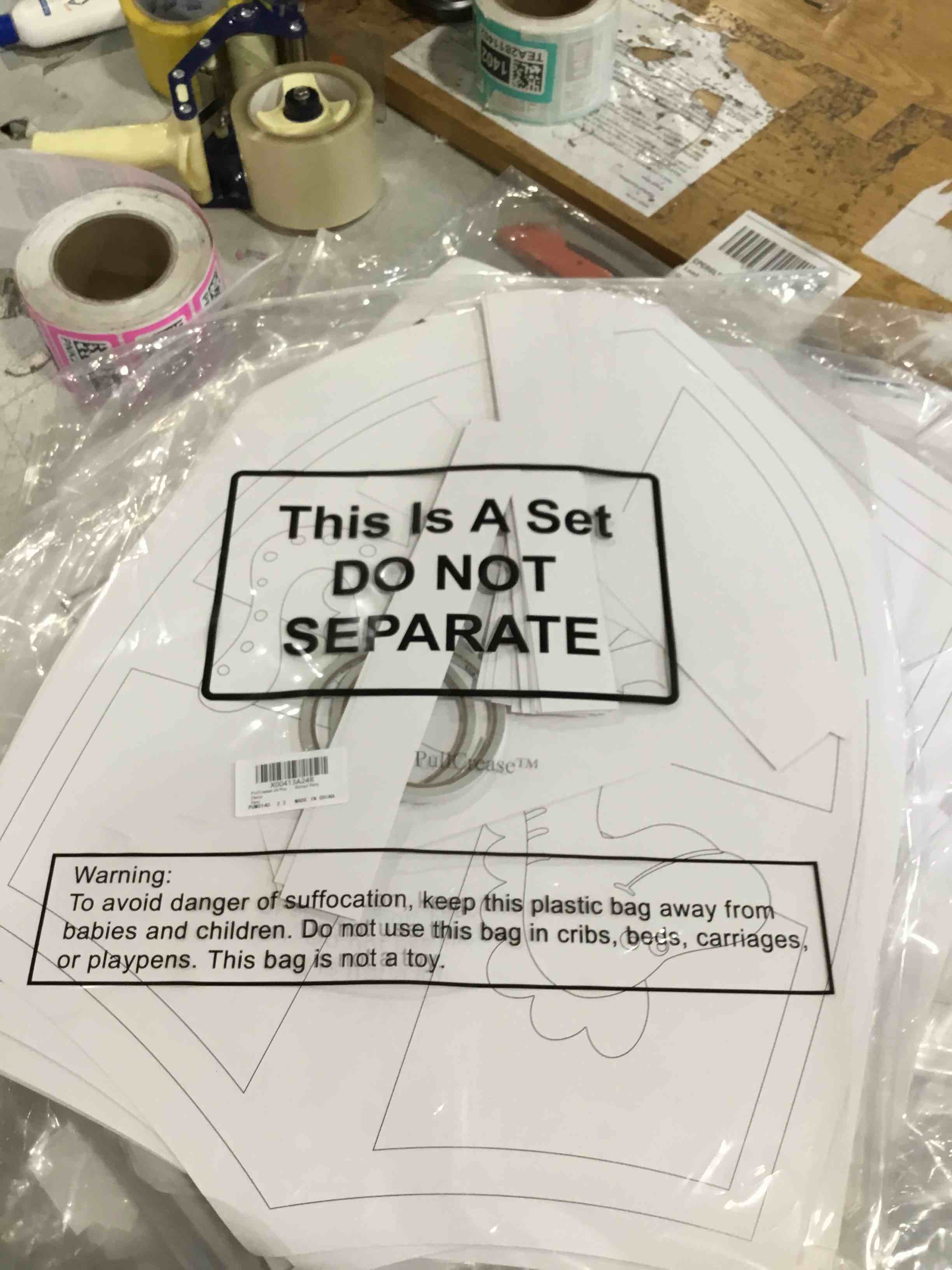 https://s3.amazonaws.com/lotting-images-prod/bidfta/PNK2594870_1751995445321.jpeg