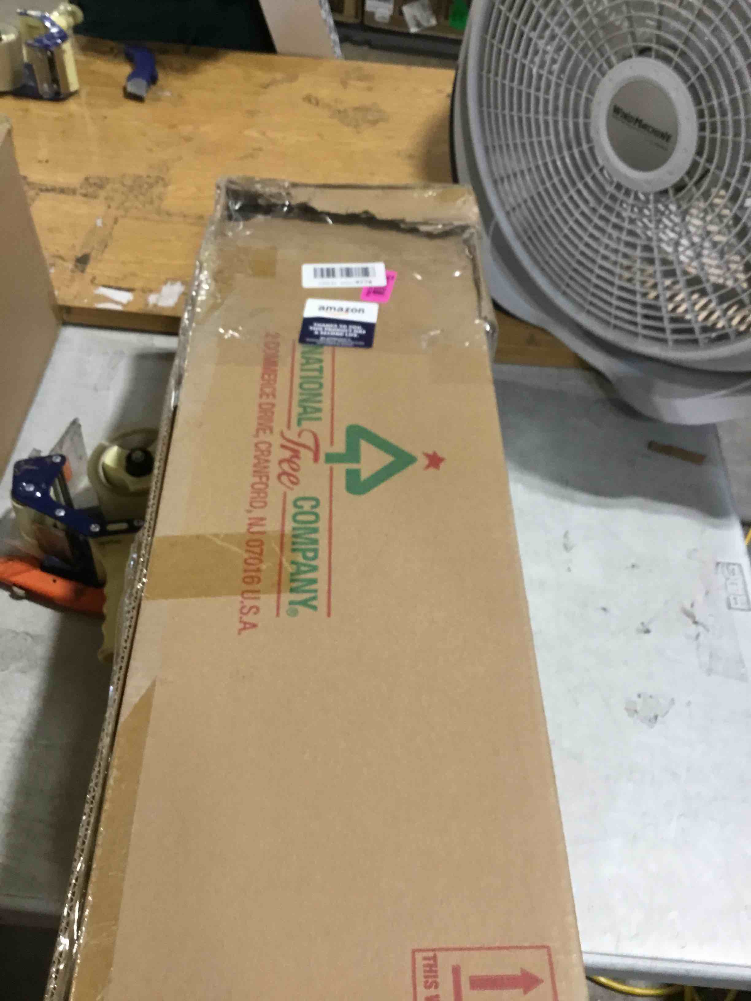 https://s3.amazonaws.com/lotting-images-prod/bidfta/PNK2594913_1752000069499.jpeg