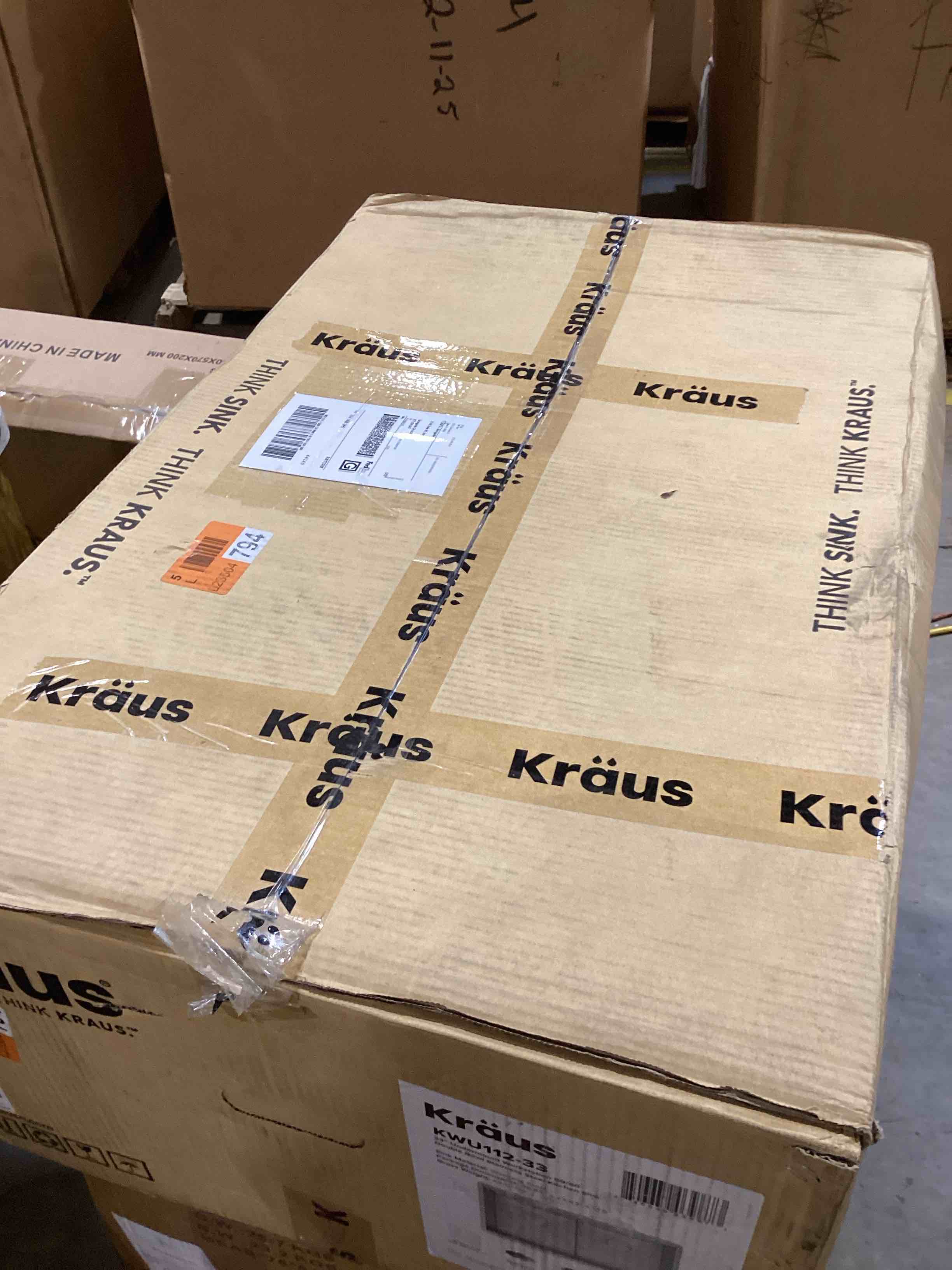 https://s3.amazonaws.com/lotting-images-prod/bidfta/PNK2595023_1752160495588.jpeg