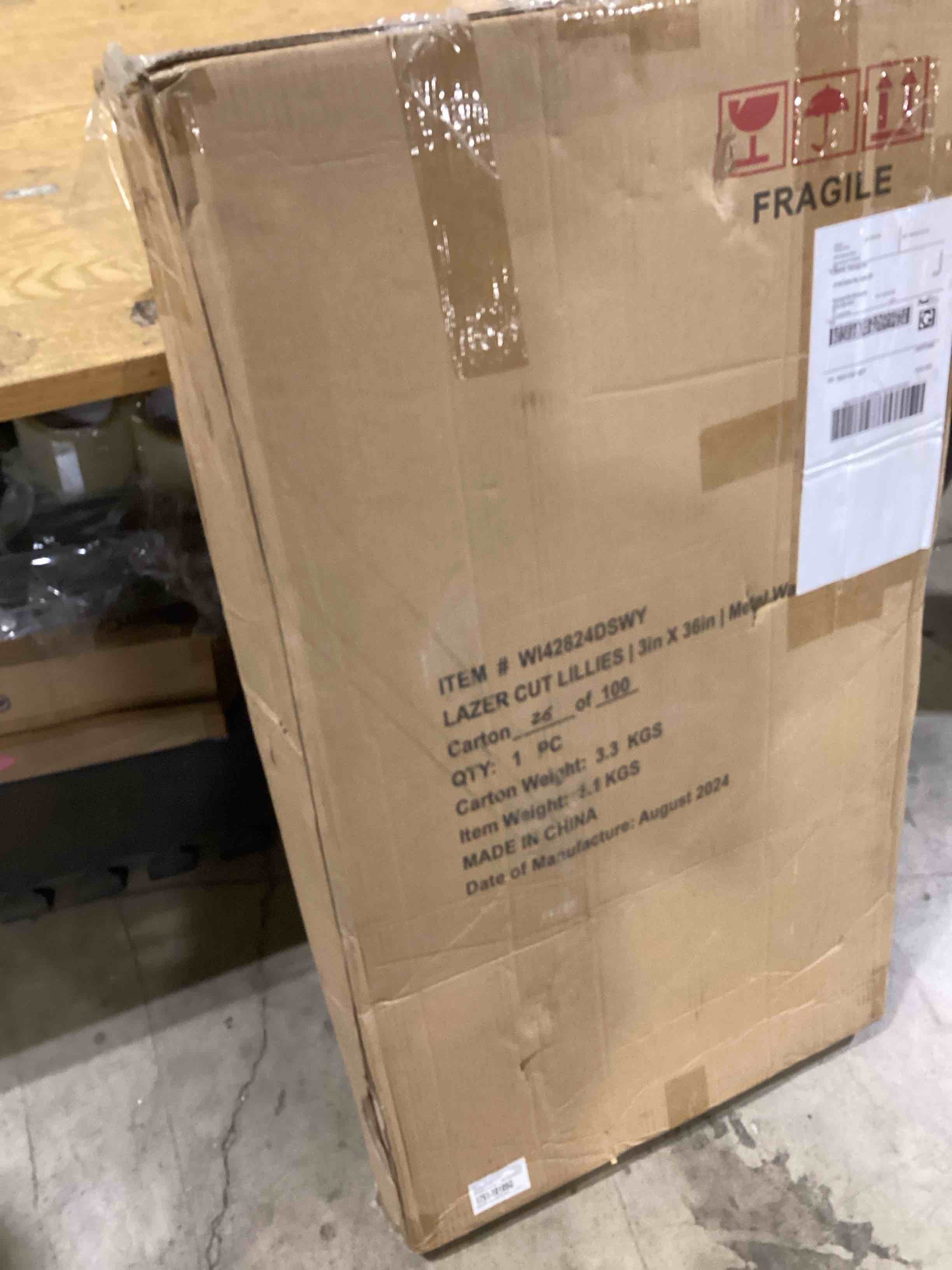 https://s3.amazonaws.com/lotting-images-prod/bidfta/PNK2595127_1752493358472.jpeg