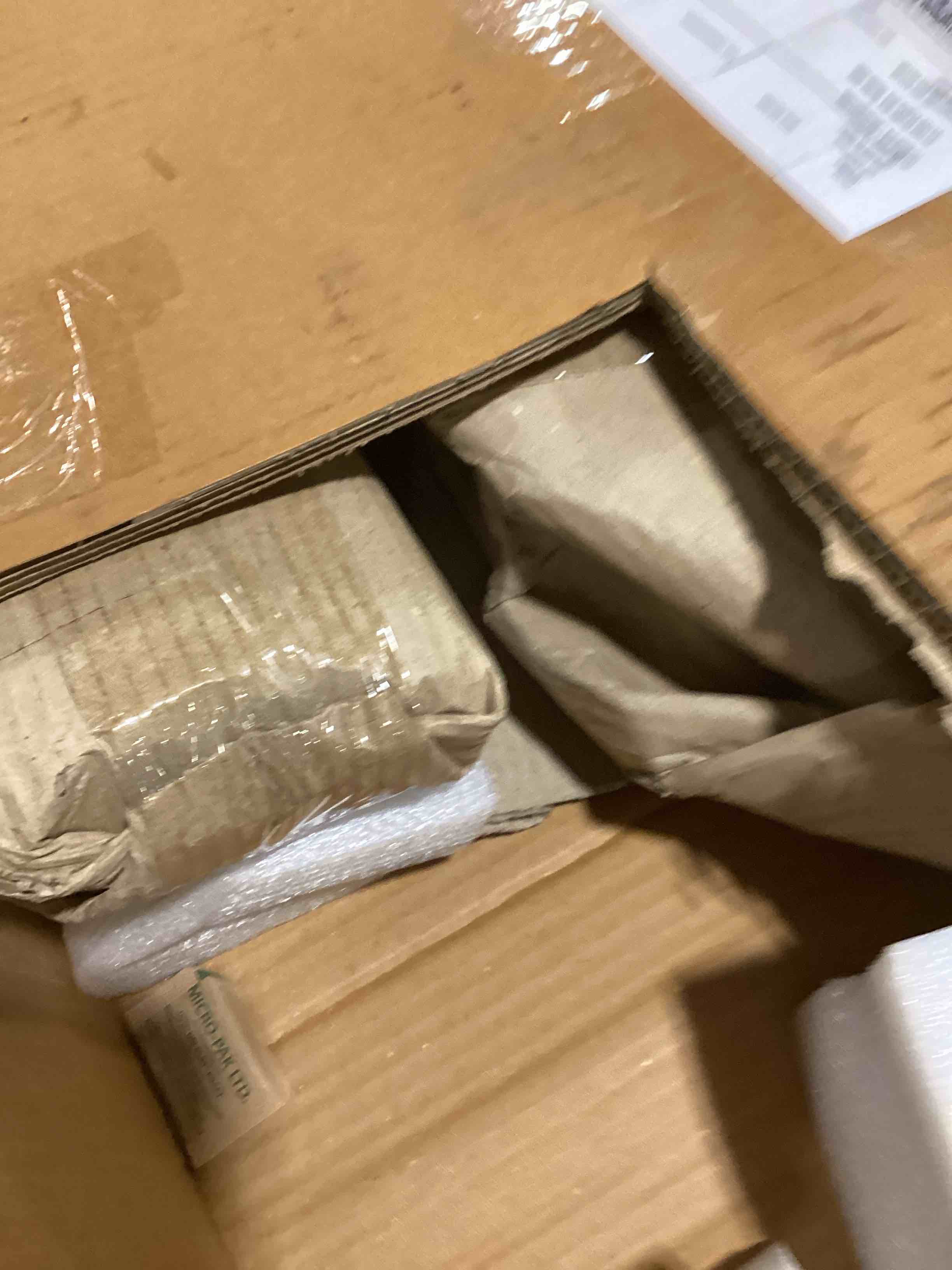https://s3.amazonaws.com/lotting-images-prod/bidfta/PNK2595130_1752494003923.jpeg