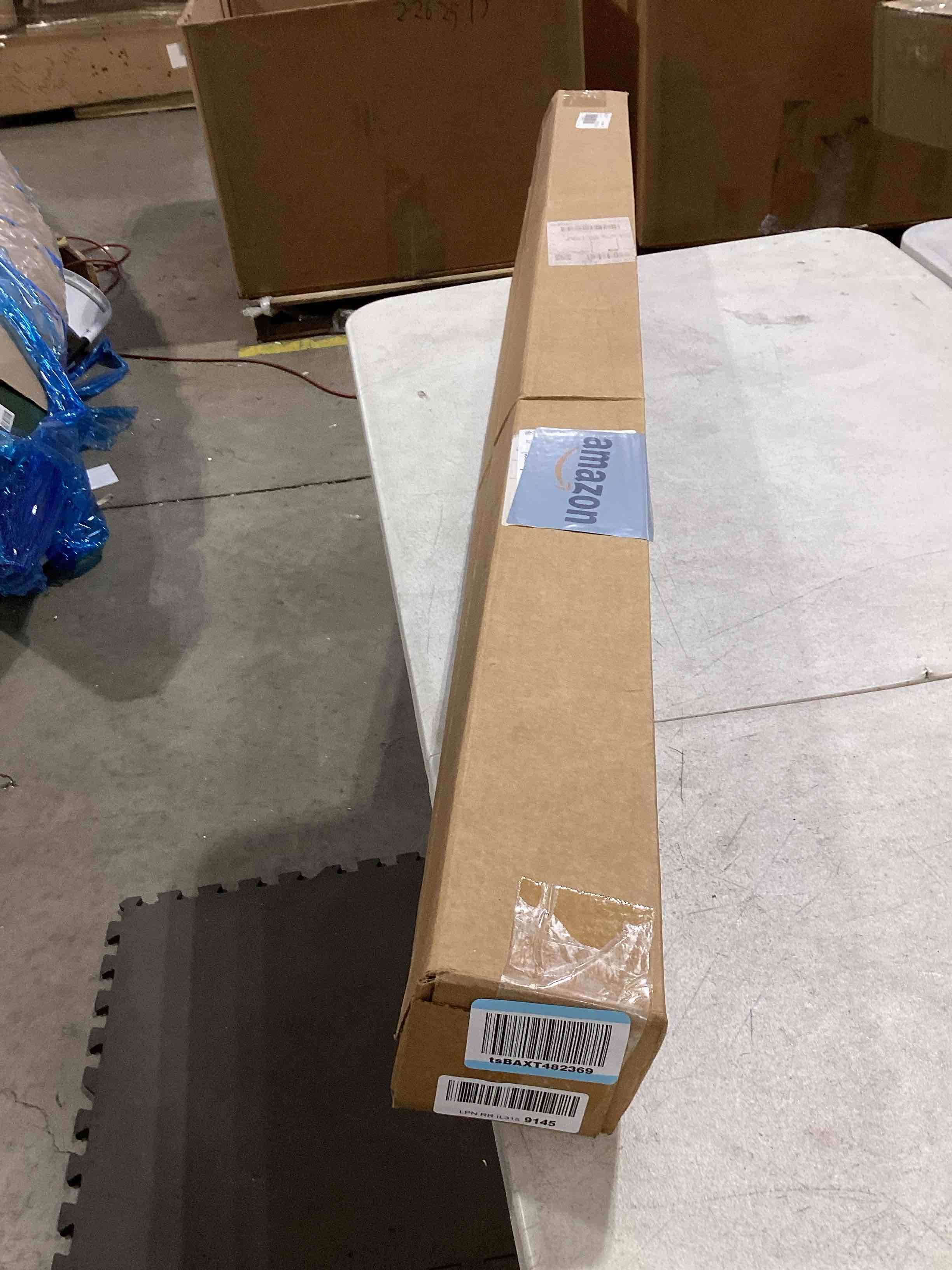 https://s3.amazonaws.com/lotting-images-prod/bidfta/PNK2597572_1755780764704.jpeg