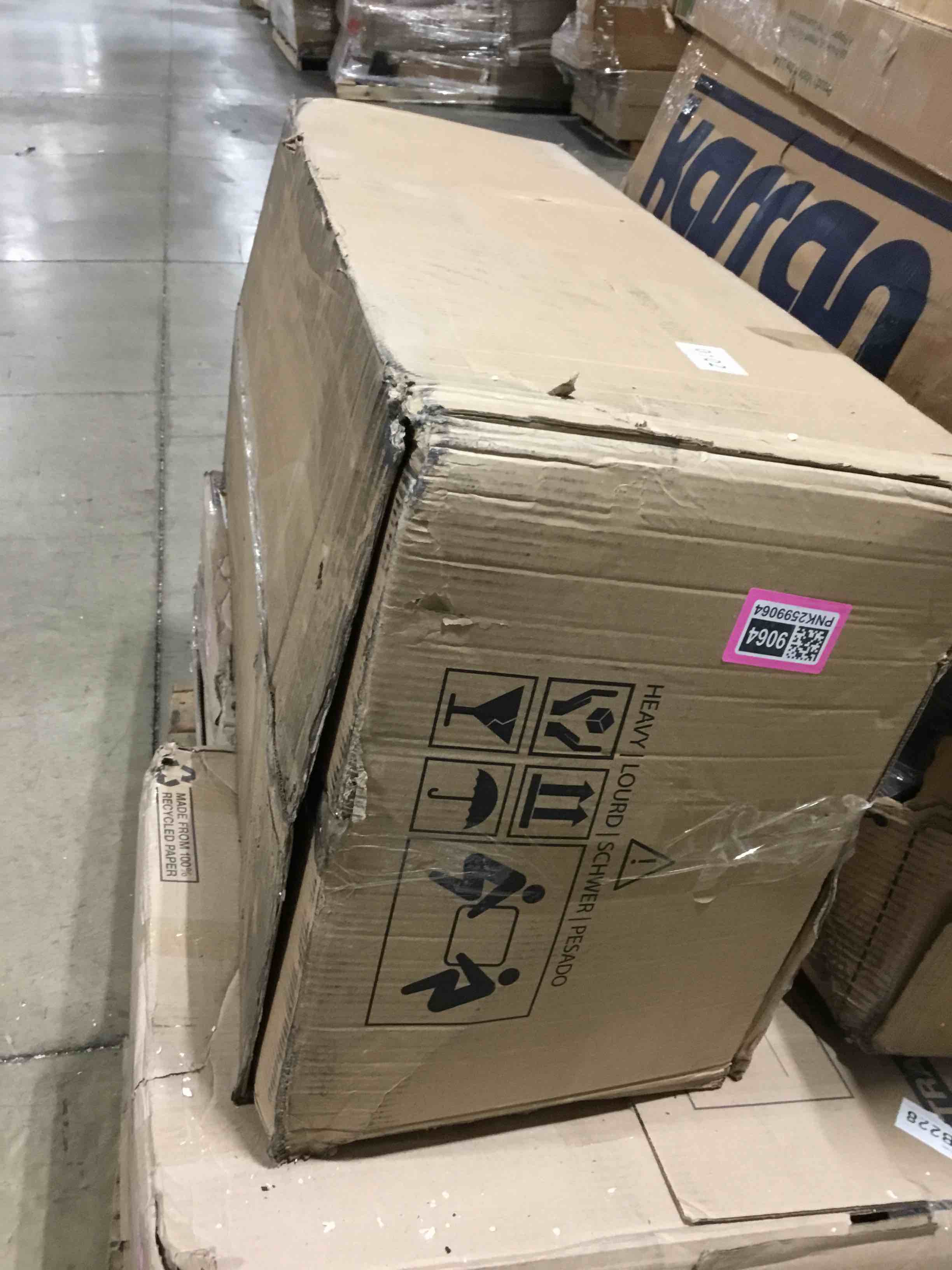 https://s3.amazonaws.com/lotting-images-prod/bidfta/PNK2599064_1752248738777.jpeg