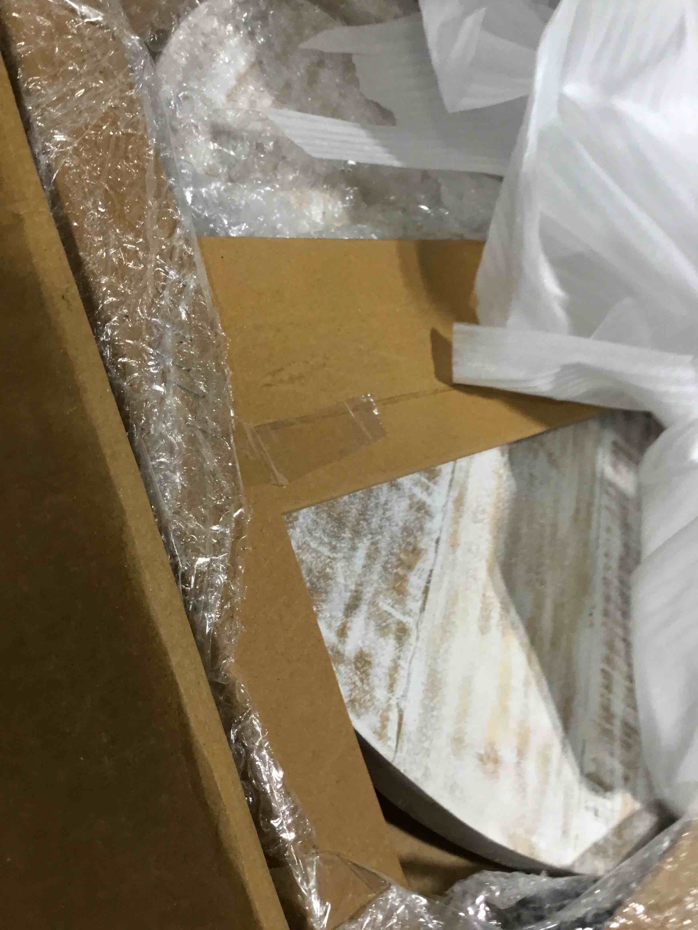 https://s3.amazonaws.com/lotting-images-prod/bidfta/PNK2599070_1752248930207.jpeg