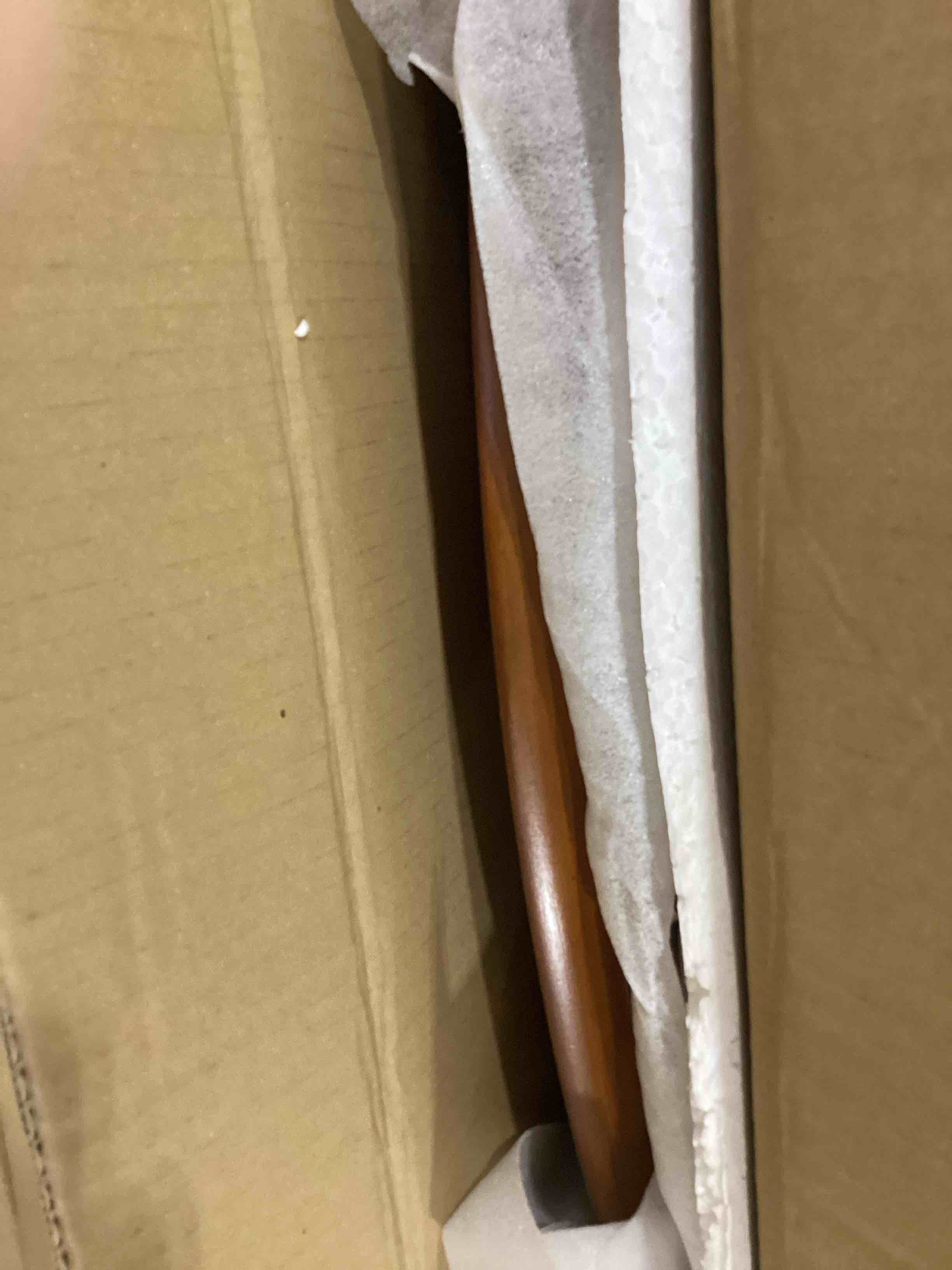 https://s3.amazonaws.com/lotting-images-prod/bidfta/PNK2599237_1752675755785.jpeg