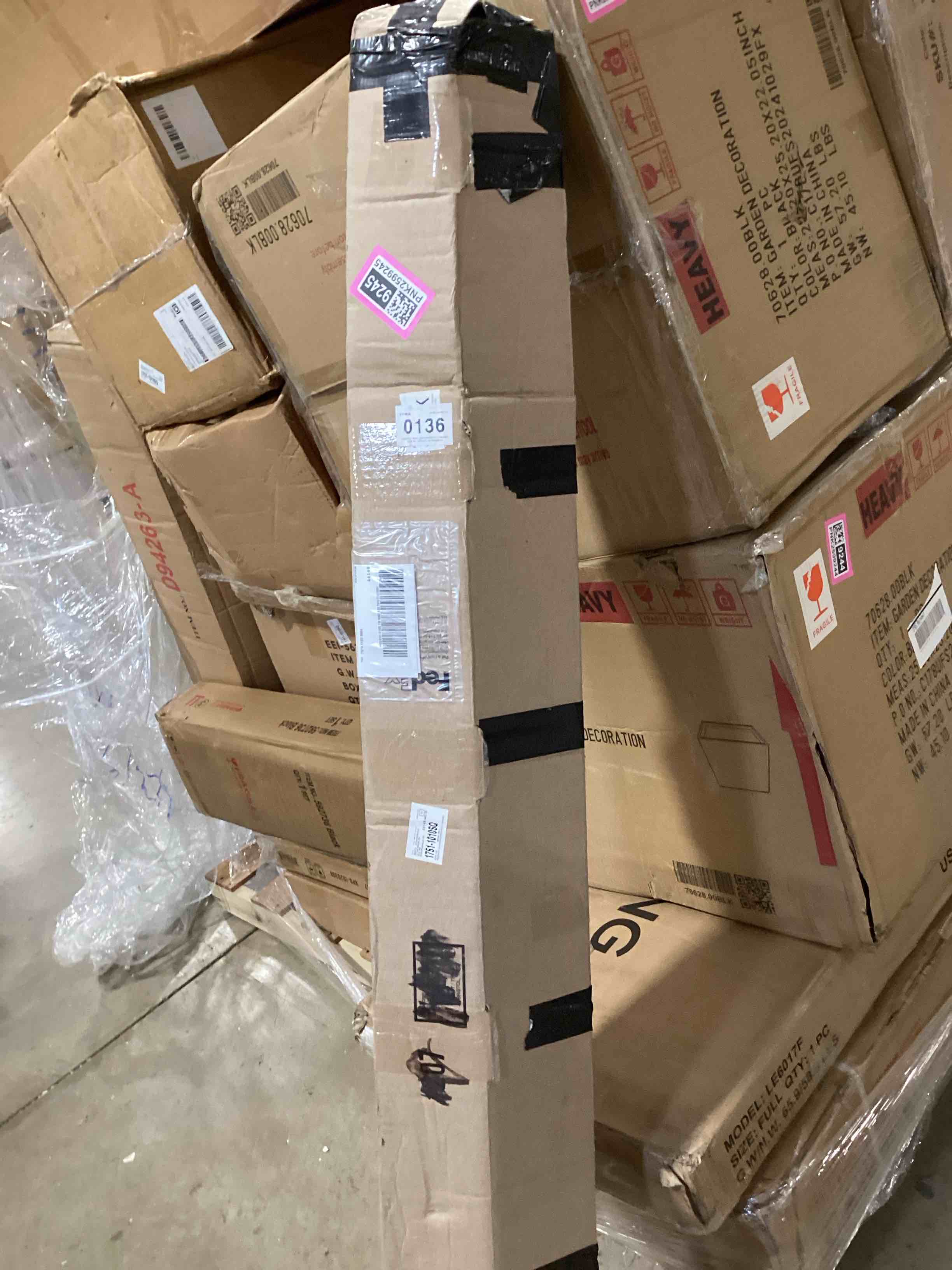 https://s3.amazonaws.com/lotting-images-prod/bidfta/PNK2599245_1752600860588.jpeg