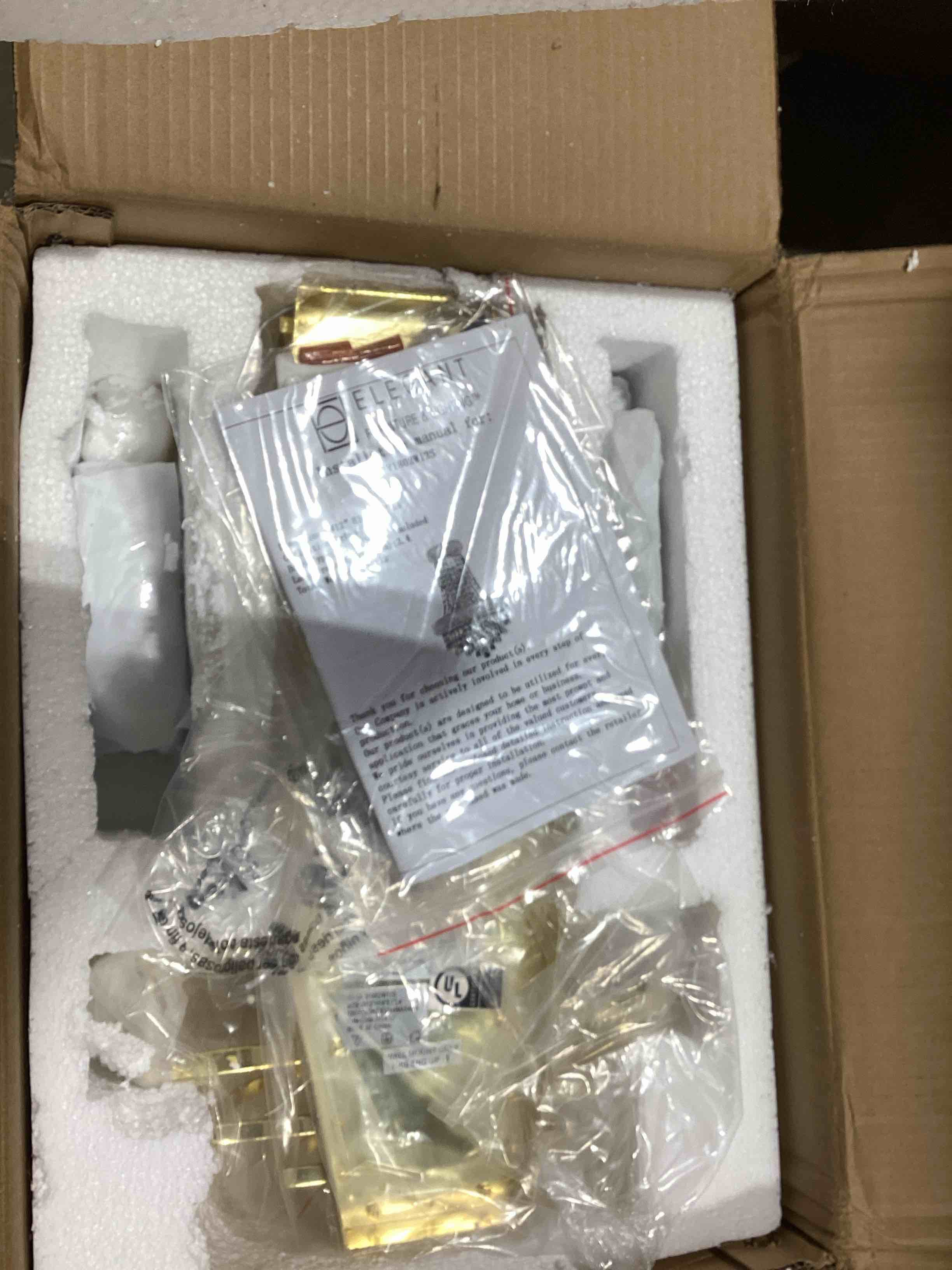 https://s3.amazonaws.com/lotting-images-prod/bidfta/PNK2599487_1752841010322.jpeg