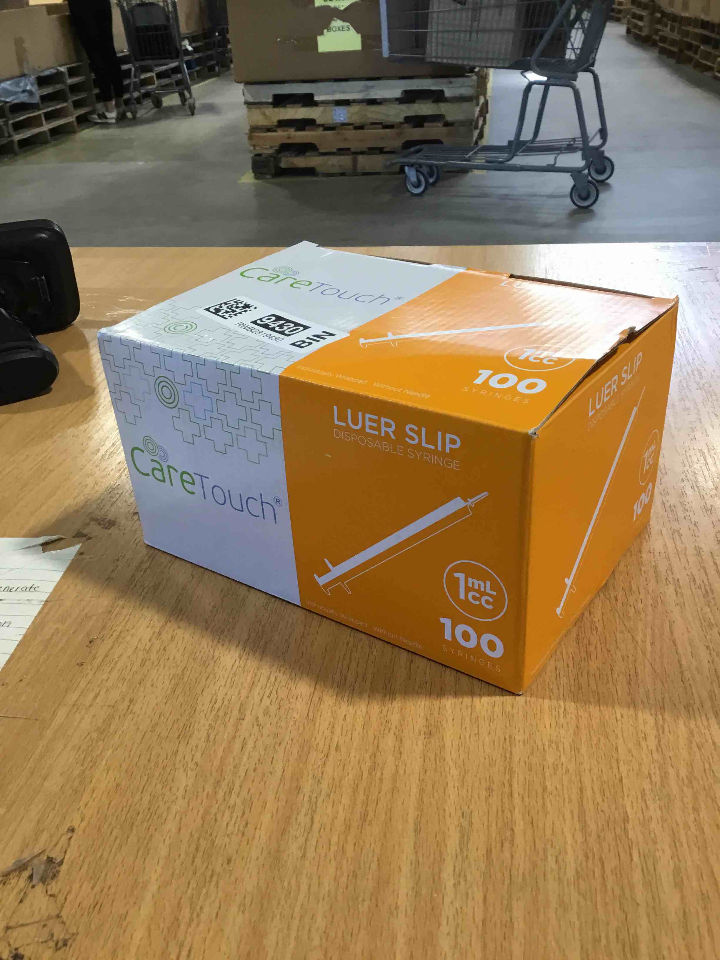 https://s3.amazonaws.com/lotting-images-prod/bidfta/PNK2602053_1757340731140.jpeg