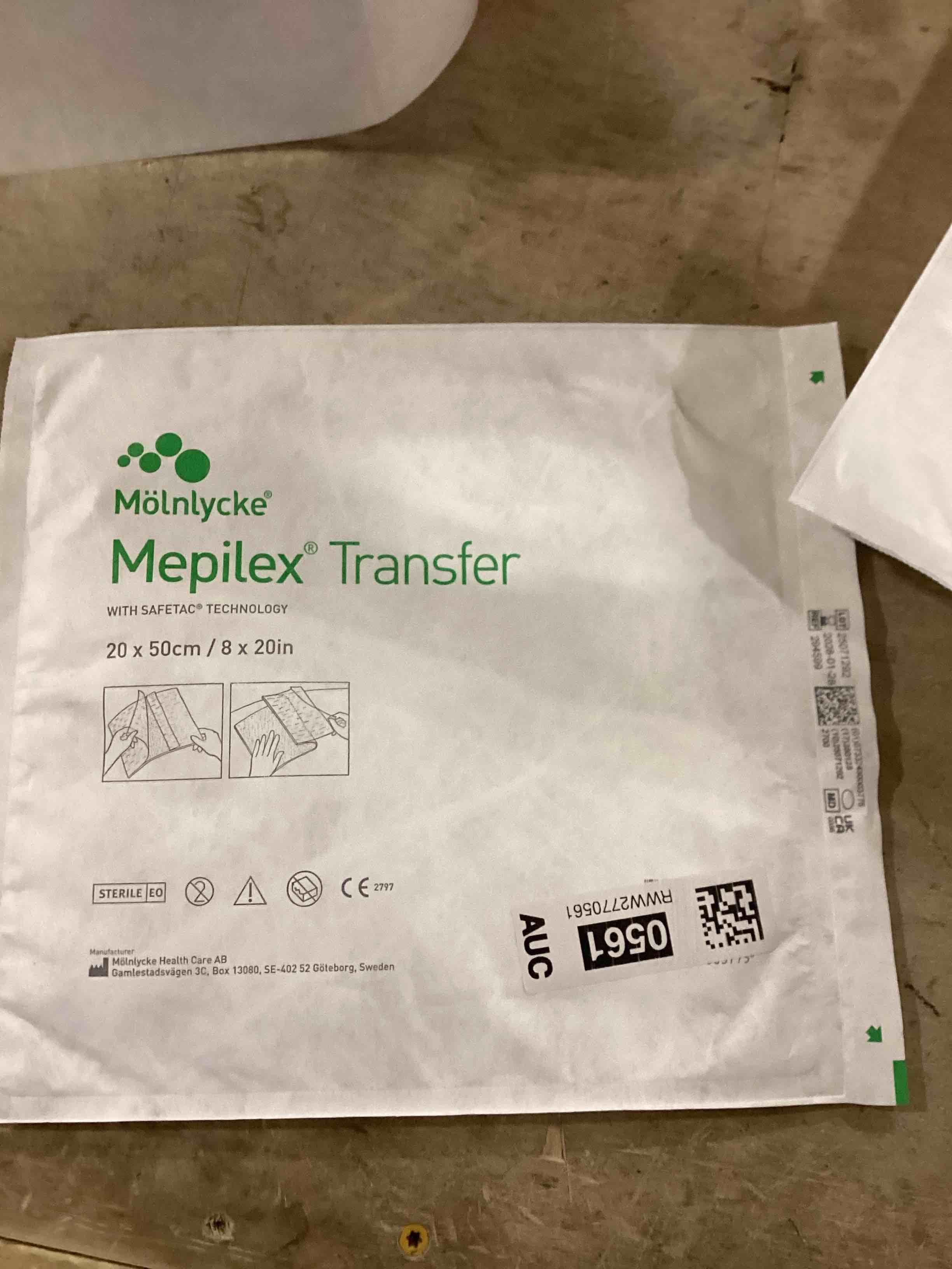 Condition photo showing New/Like New for Mepilex 294899 Transfer Soft Silicone Exudate Transfer Dressing, 6" x 8" Size, Each Dressing