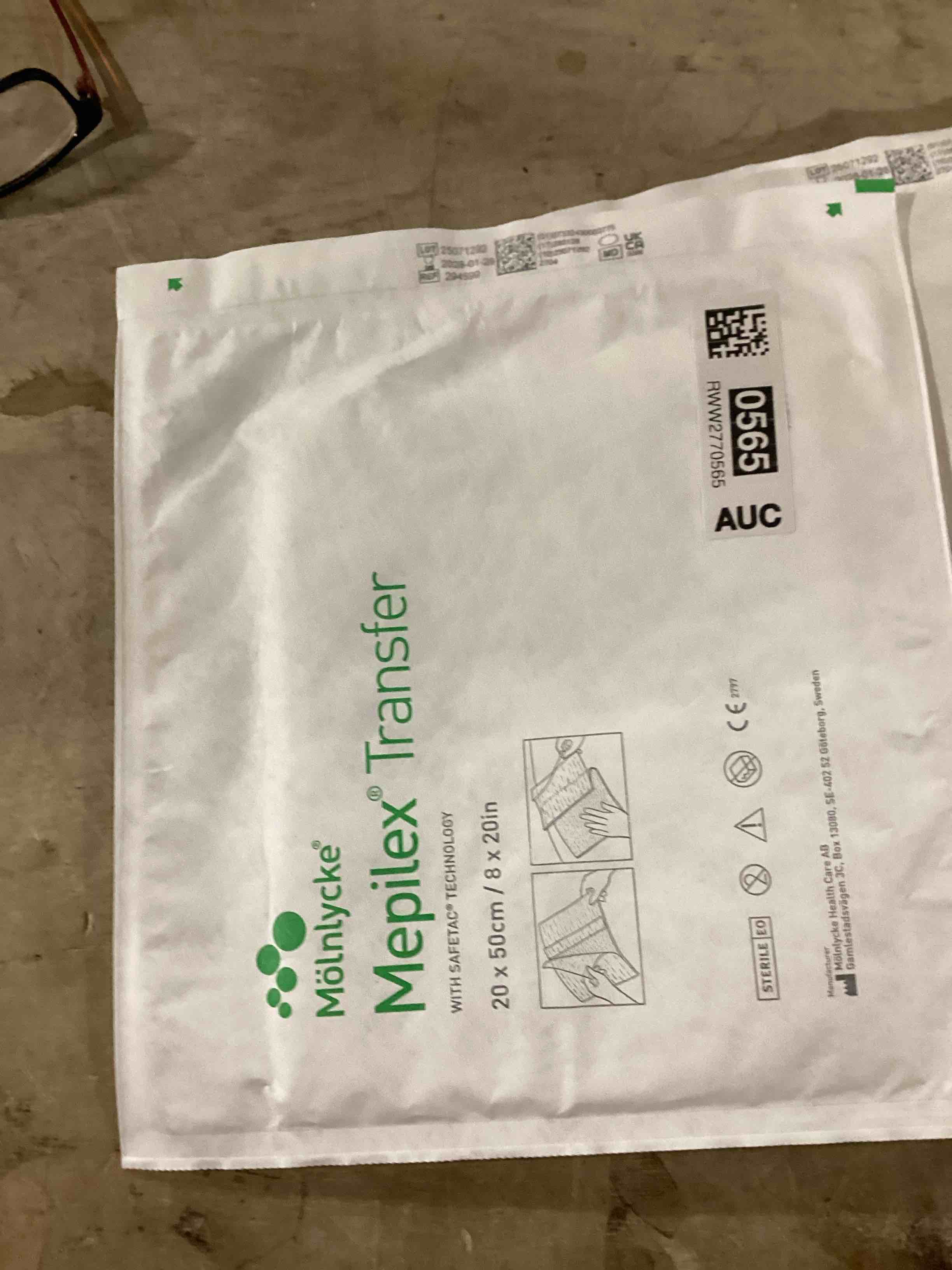 Condition photo showing New/Like New for Mepilex 294899 Transfer Soft Silicone Exudate Transfer Dressing, 8x20 Size, Each Dressing