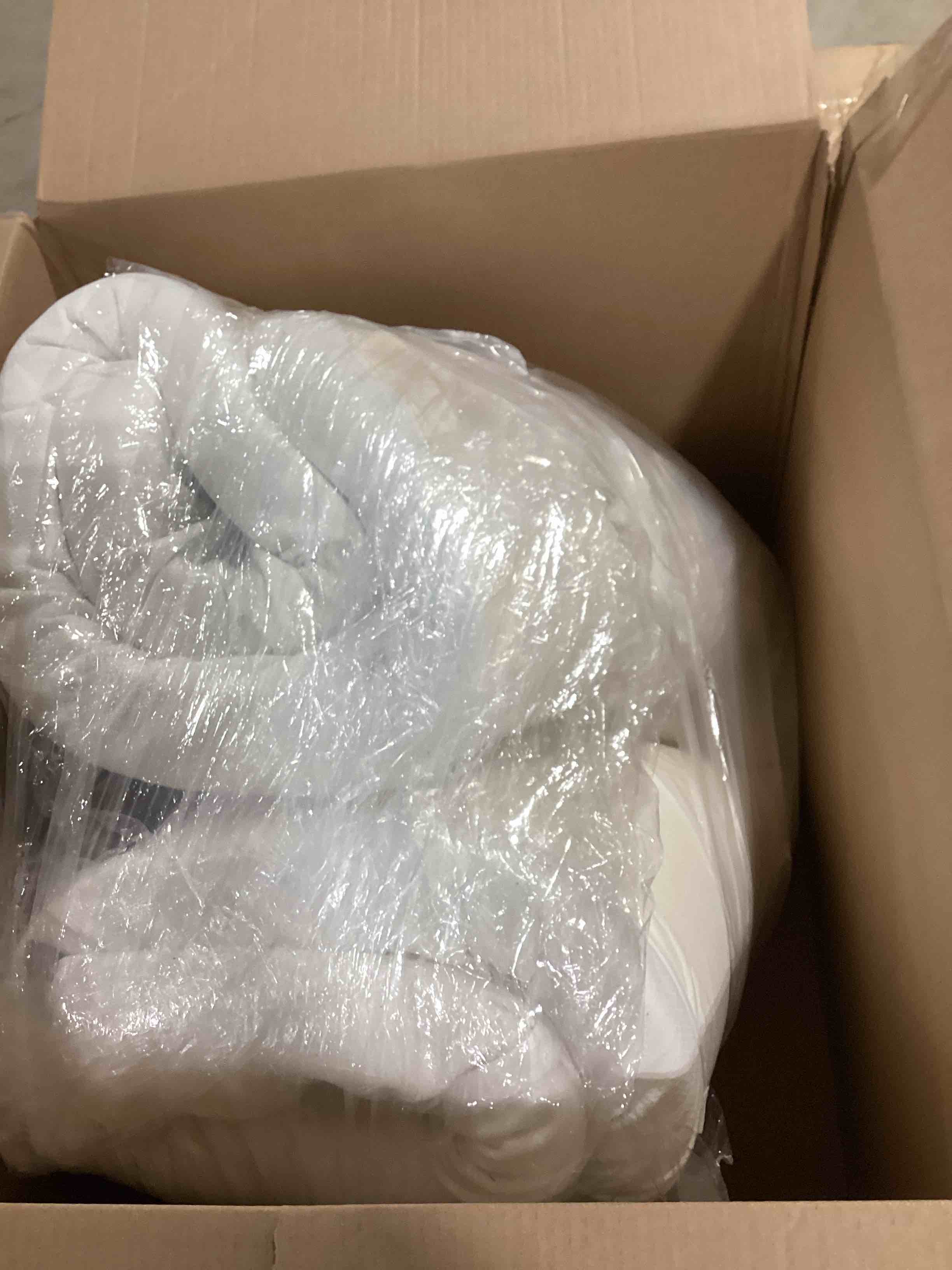 Condition photo showing Good Condition for TEMPUR-Adapt (Supreme) 3" Memory Foam Mattress Topper, Queen,White Queen 3"