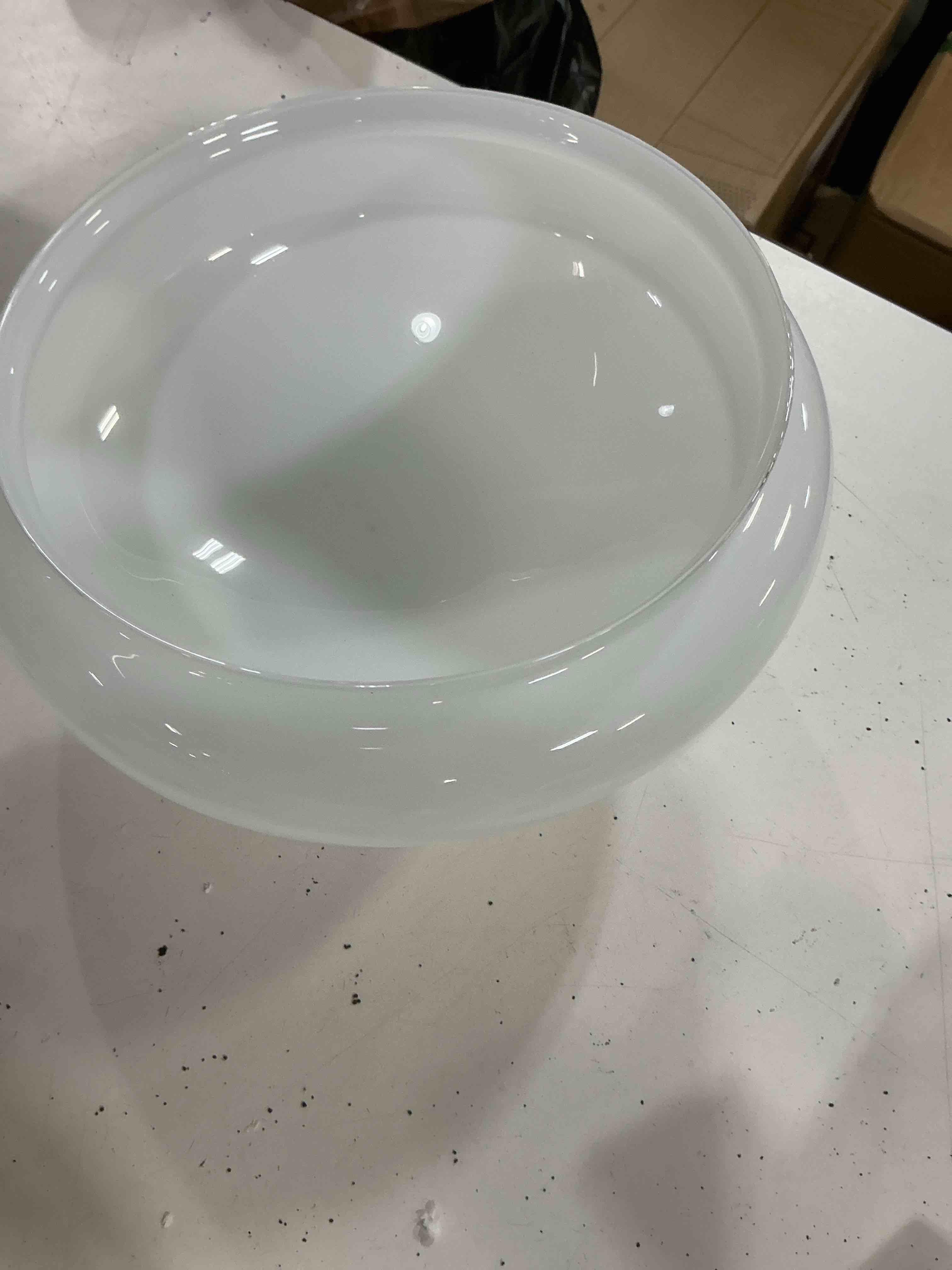 Condition photo showing New/Like New for Satco 50-330 9.5-Inch Replacement Mushroom Glass Shade, 7-7/8 Inch Fitter, White (50/330)