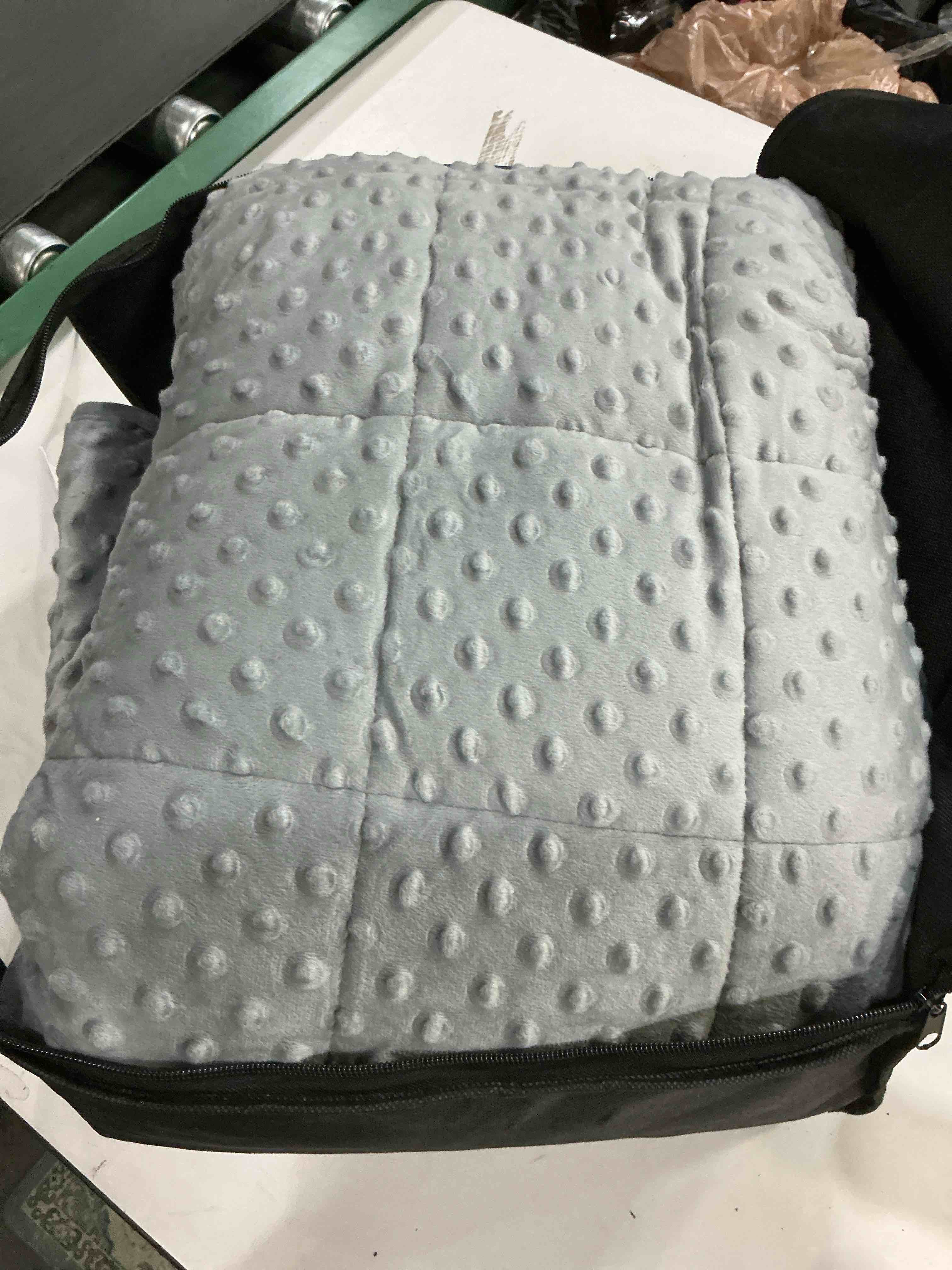Condition photo showing Good Condition for Weighted Blanket Queen 20lbs for Adult(60"×80",Gray) Breathable Soft Minky Weighted Throw Blanket for All Season,Heavy Blanket with Premium Glass Beads Gray 60"×80"-20lbs