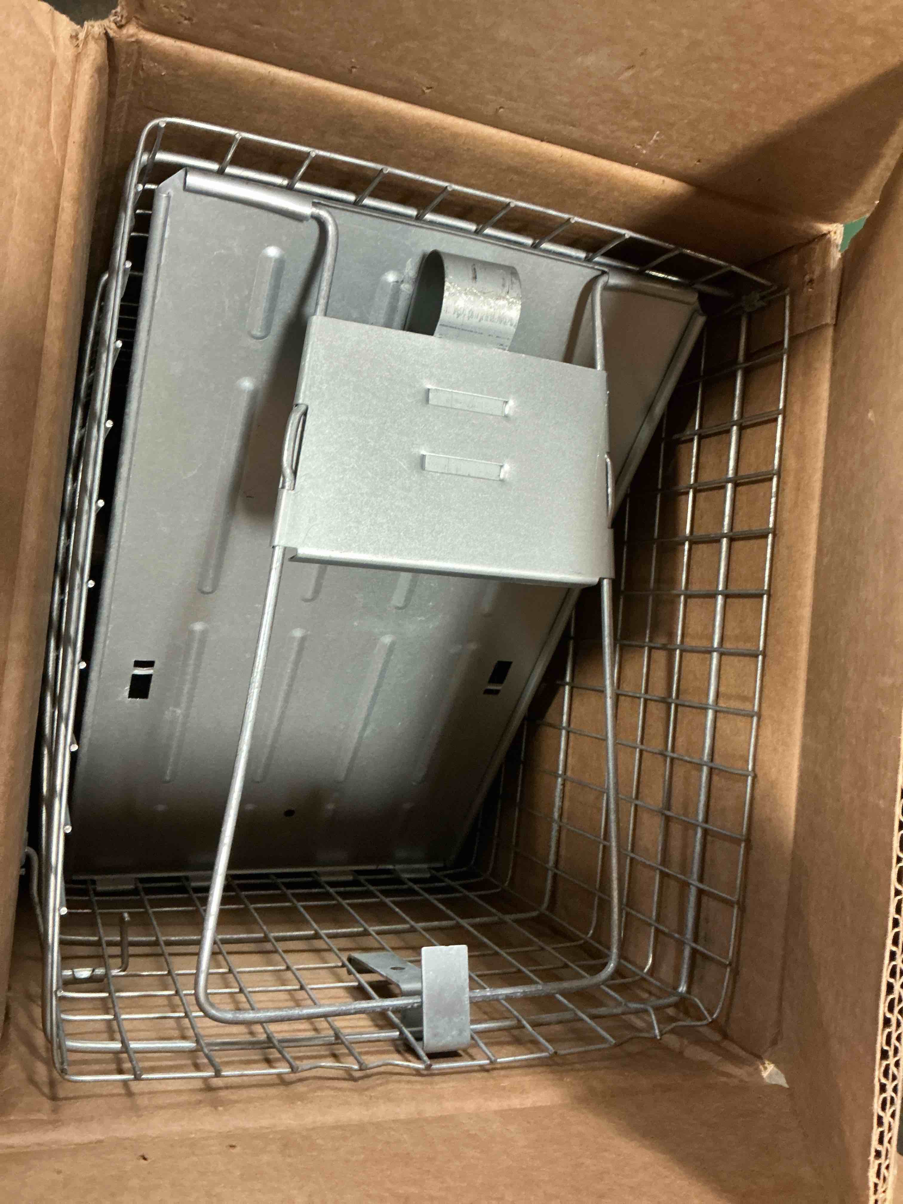 Condition photo showing Good Condition for HAVAHART 1079SR Large 1-Door Humane Catch and Release Live Animal Trap Cage - Live Raccoon Trap, for Bobcats, Beavers, Dogs, & More