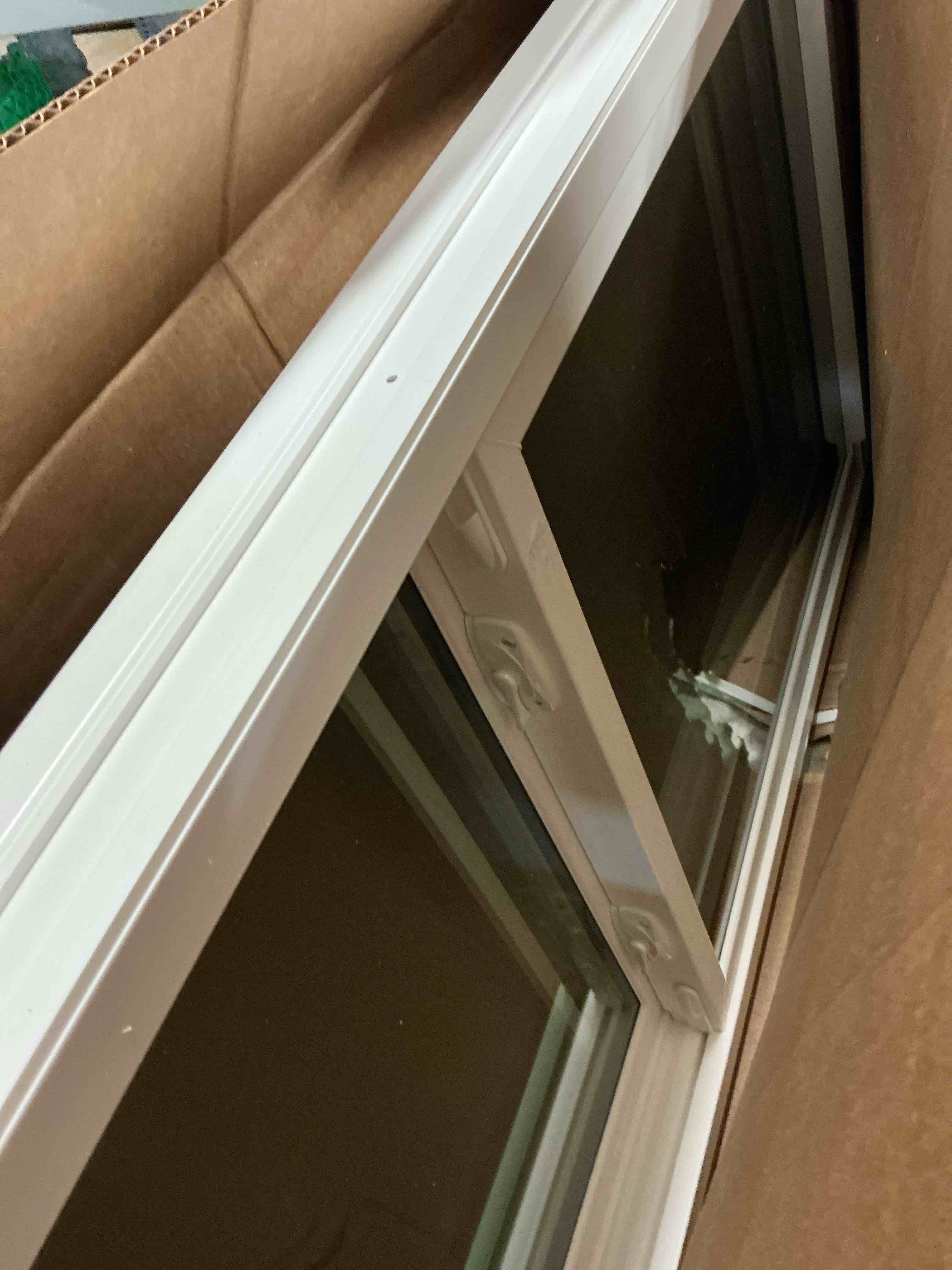 Condition photo showing Good Condition for ASPECT™ VINYL WINDOWS provia 27 1/4” x55 1/4 l