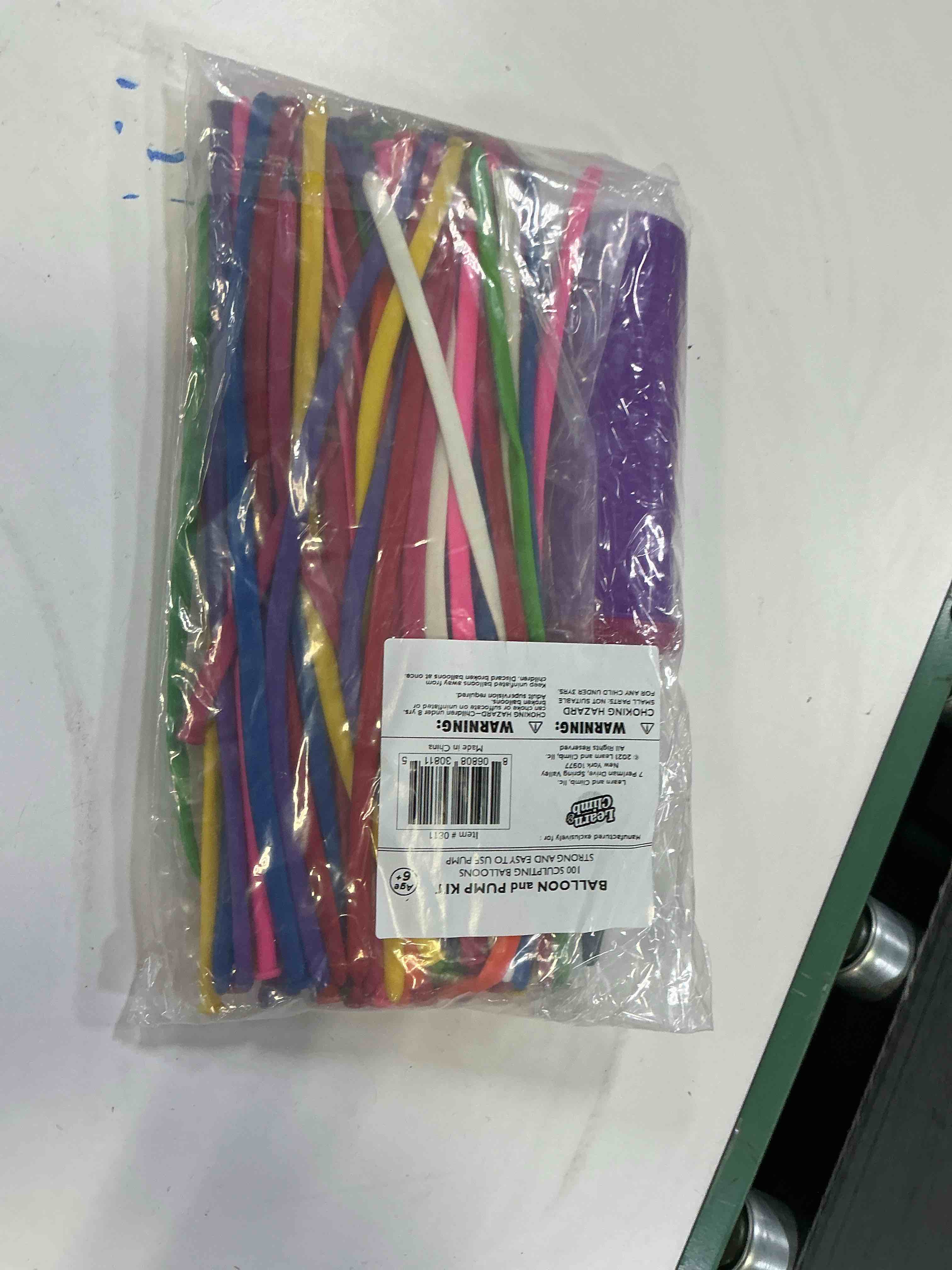 Condition photo showing Good Condition for 100 Twisting Balloons with Hand Pump- Double Action Pump for sculpting balloon animals. Premium balloons.