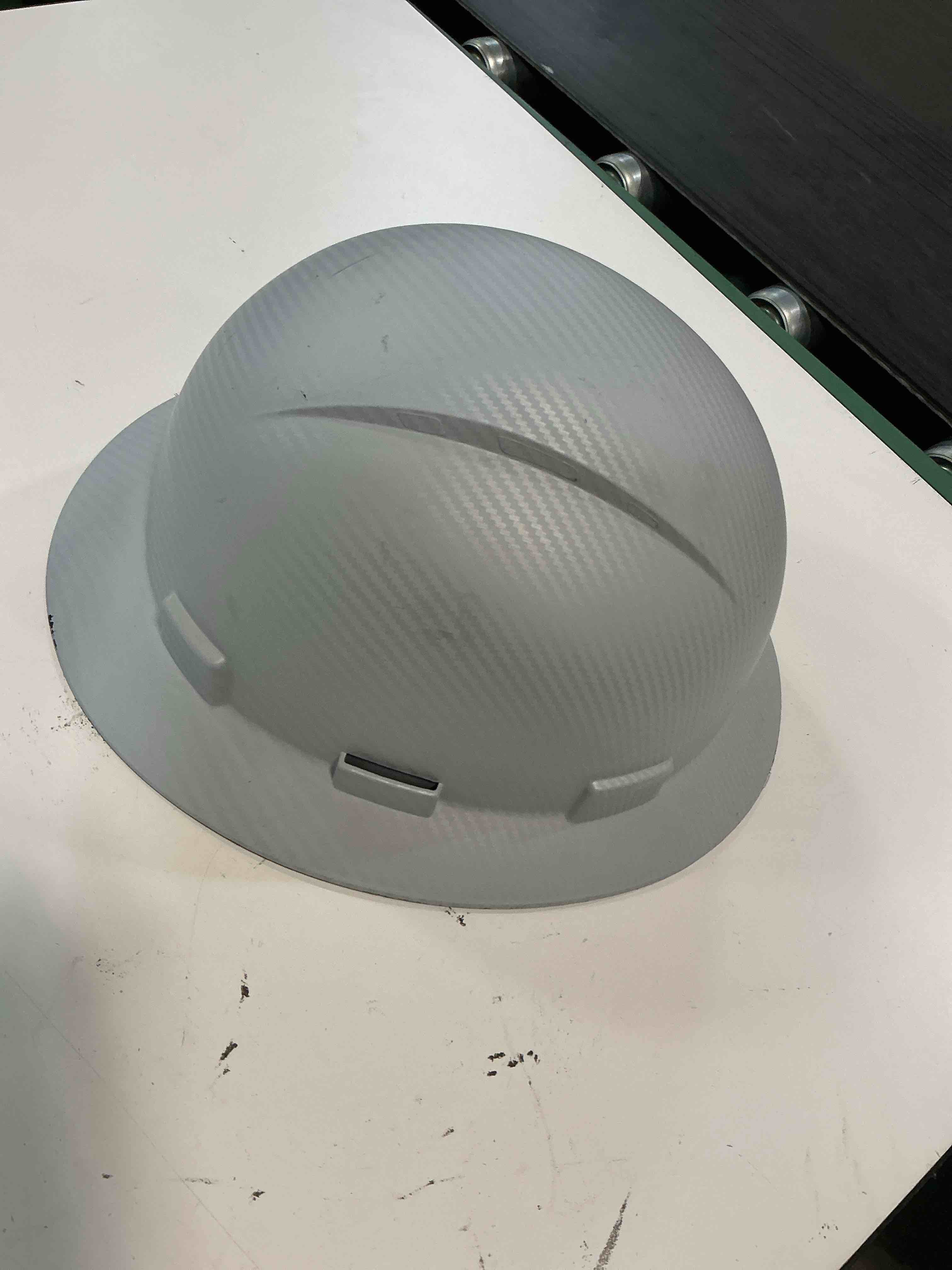 Condition photo showing Good Condition for Full Brim Hard Hat - OSHA Safety Helmet Durable Lightweight Carbon Fiber Hard Hat, 6-Point Ratchet Suspension Protective Gear for Men and Women