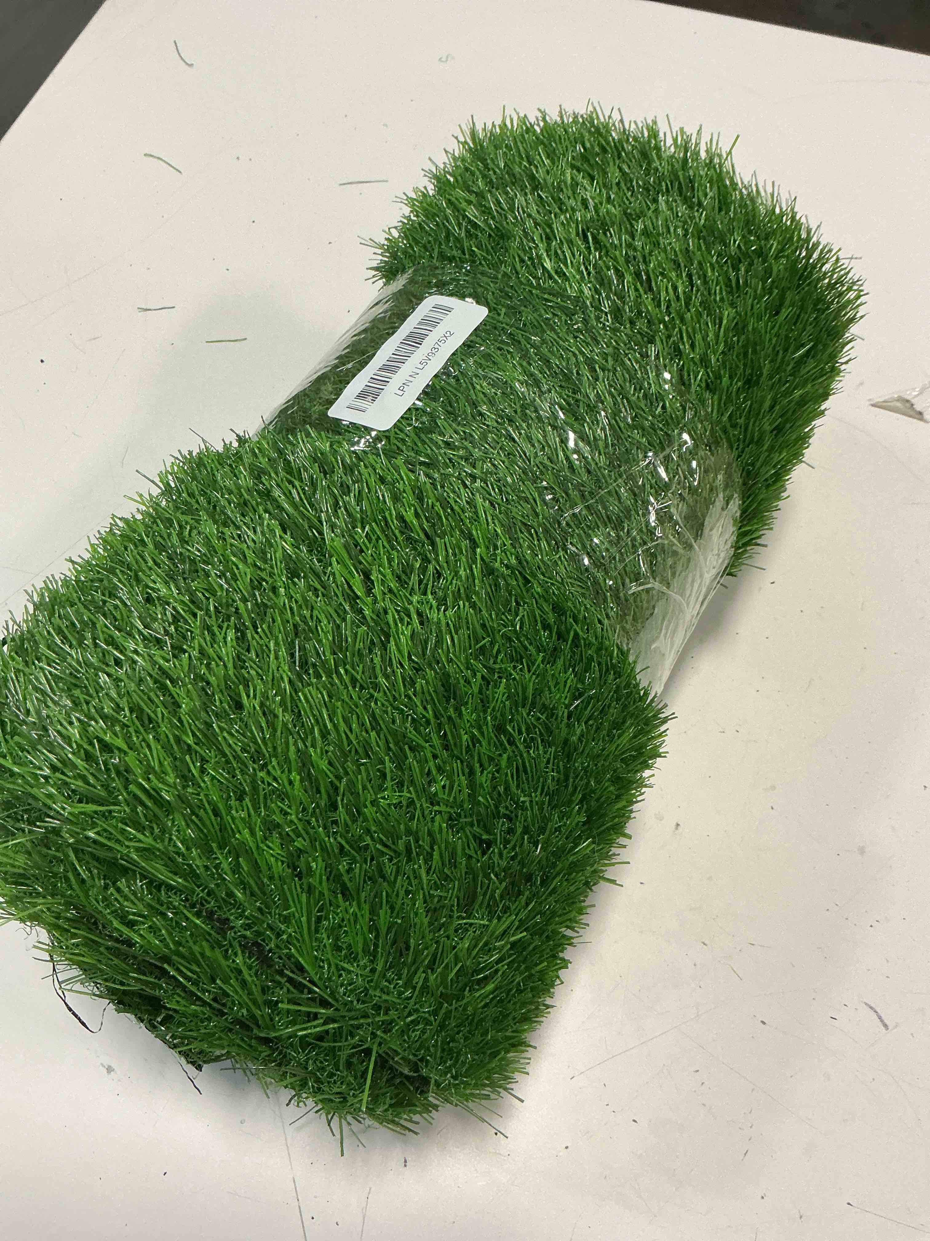 Condition photo showing Good Condition for XLX TURF Artificial Grass Table Runner Easter Golf Party Decorations 12 x 60 Inch, Green Faux Grass Crafts Tabletop Centerpiece Birthday Wedding Baby Shower 12 x 60 Inches / 1PC