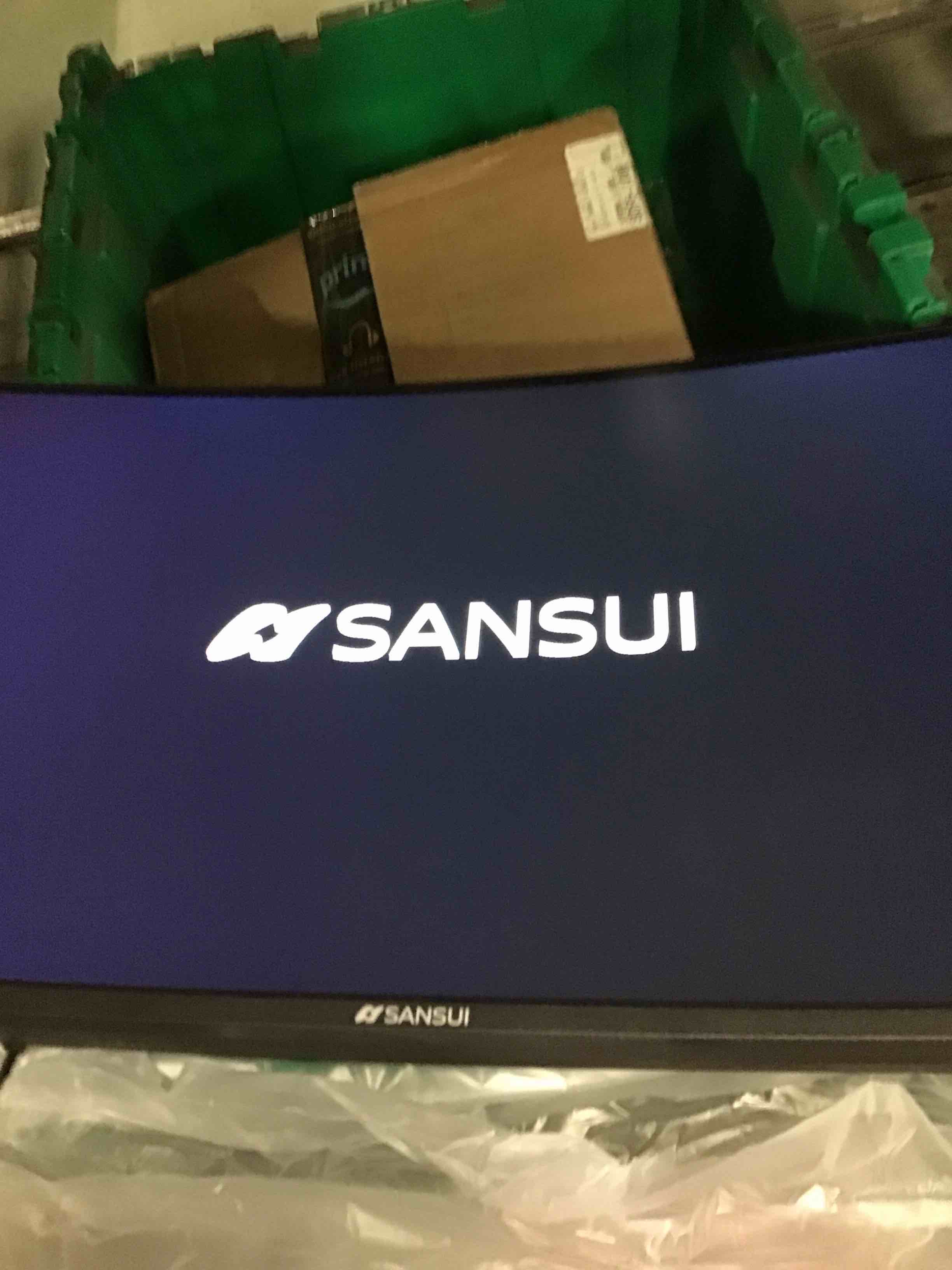 https://s3.amazonaws.com/lotting-images-prod/bidfta/PNK3213152_1756990796106.jpeg