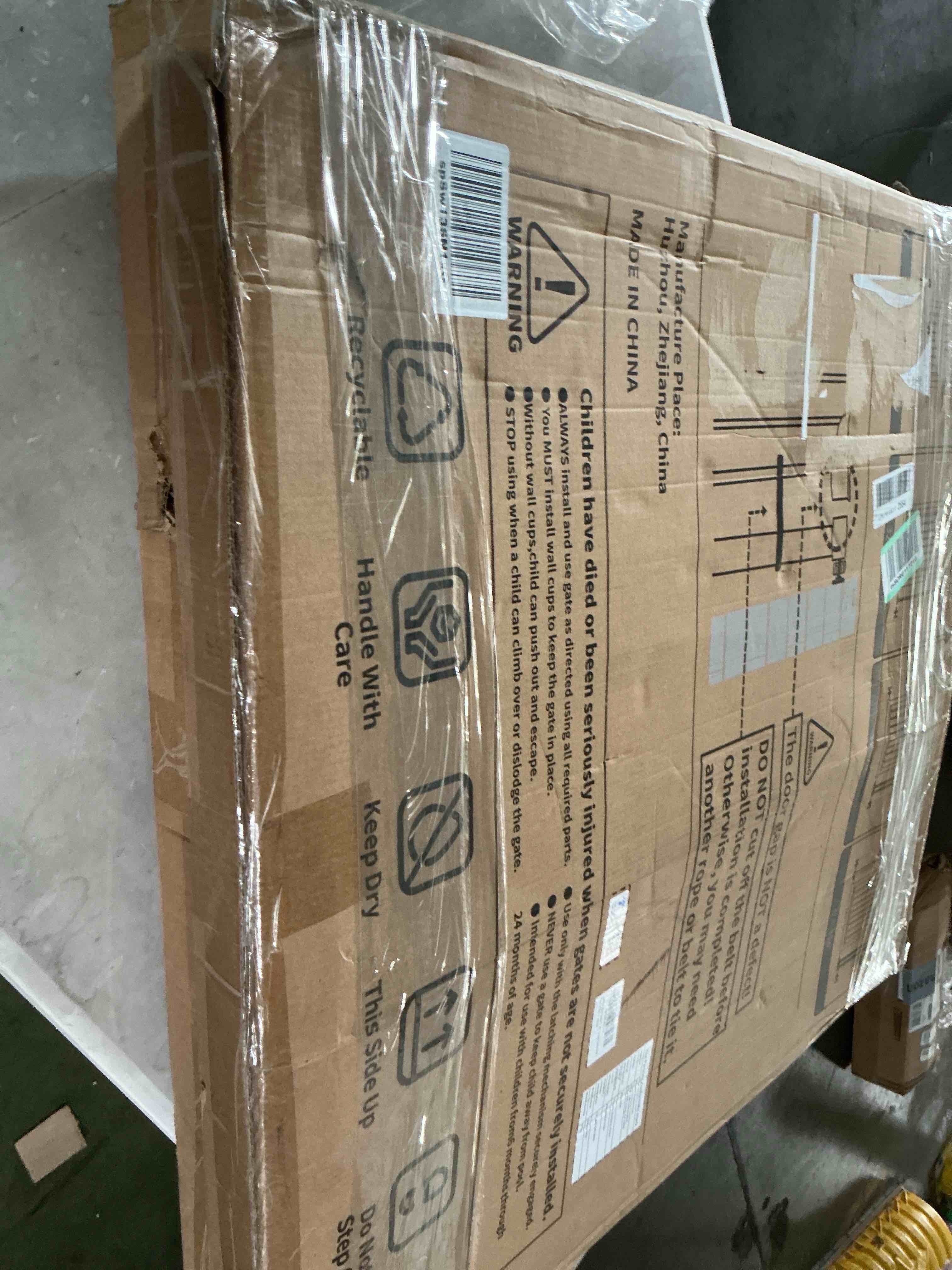 https://s3.amazonaws.com/lotting-images-prod/bidfta/PNK3261342_1755096438376.jpeg