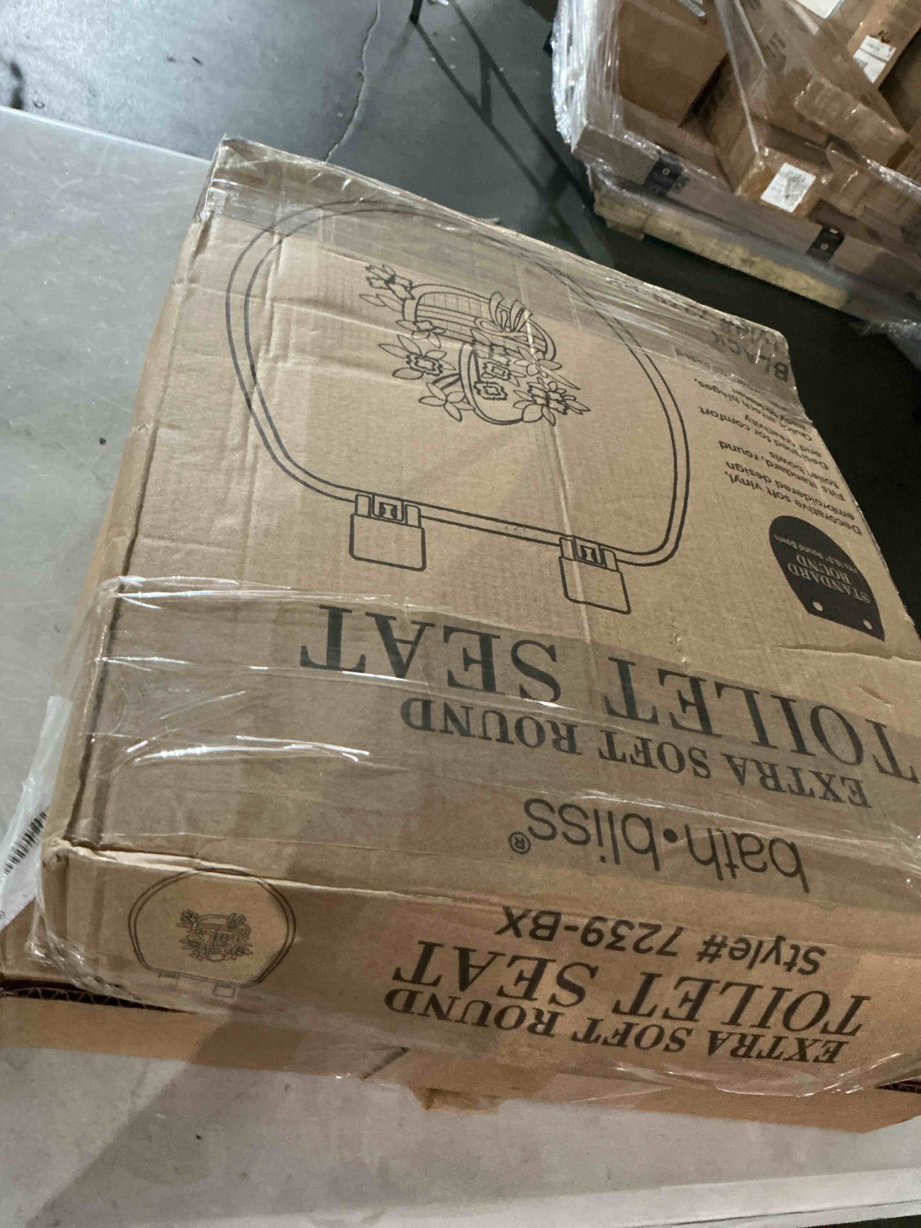 https://s3.amazonaws.com/lotting-images-prod/bidfta/PNK3261464_1755116182274.jpeg
