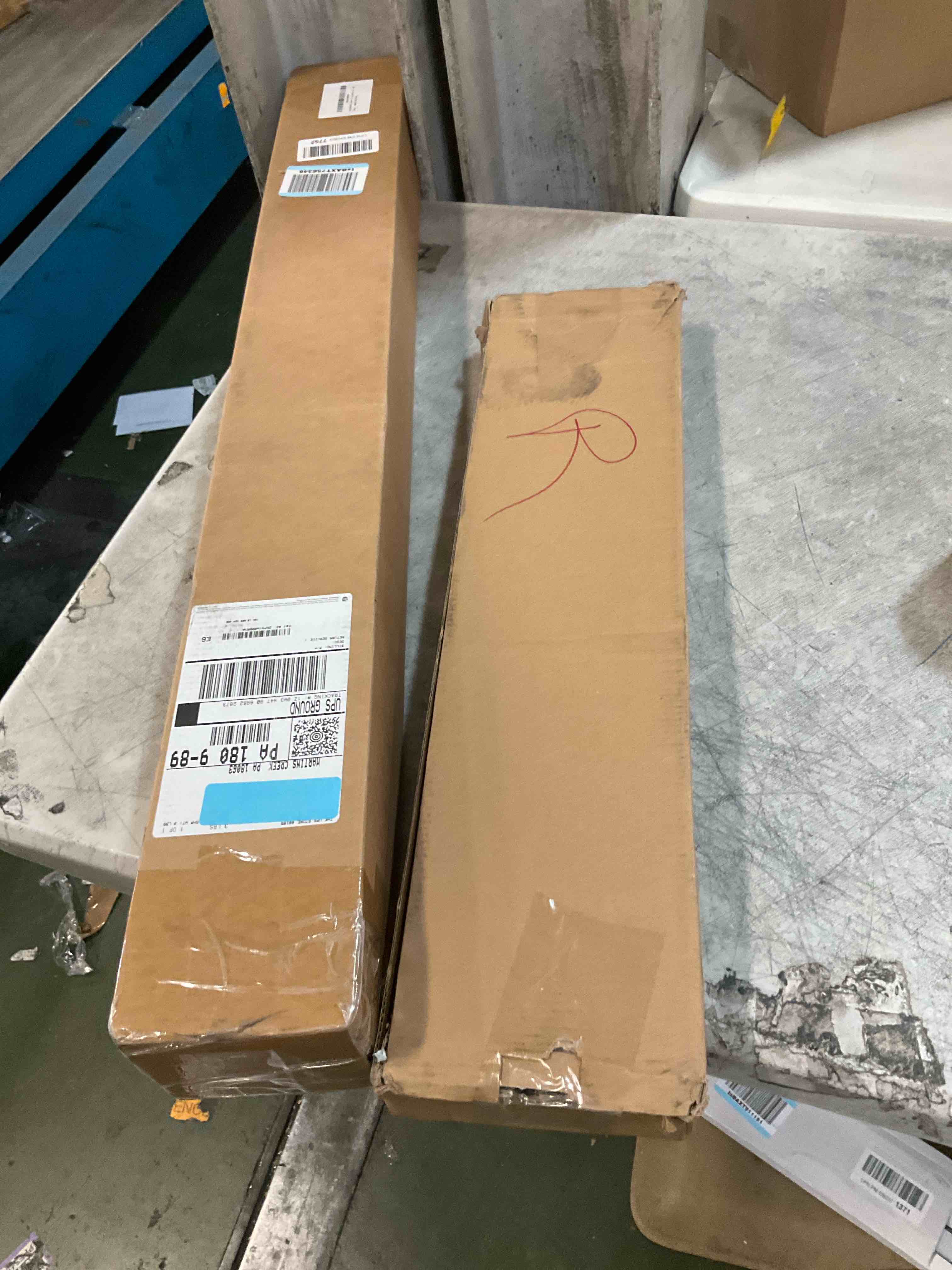https://s3.amazonaws.com/lotting-images-prod/bidfta/PNK3271336_1752868266551.jpeg