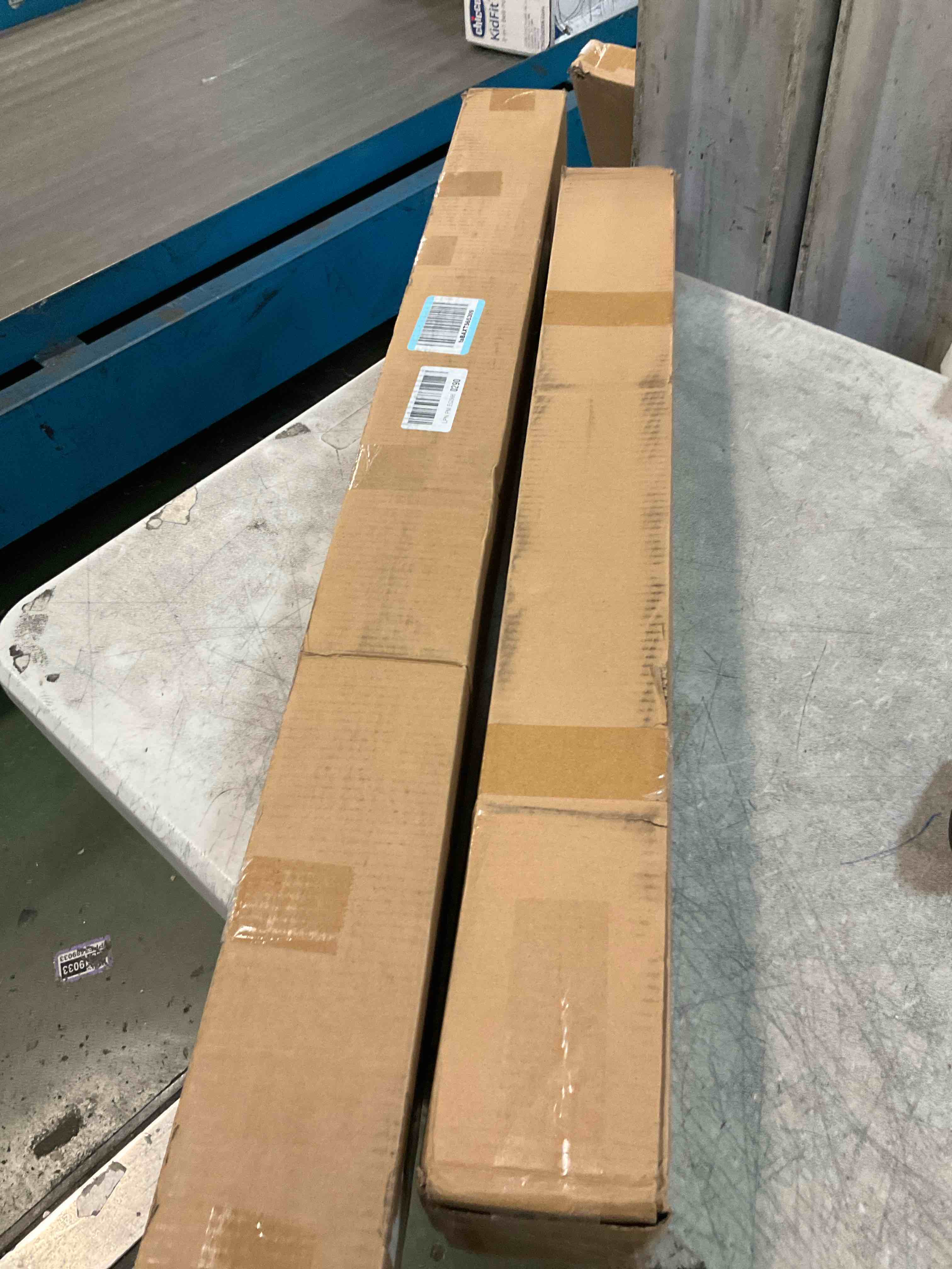 https://s3.amazonaws.com/lotting-images-prod/bidfta/PNK3271994_1753298588041.jpeg