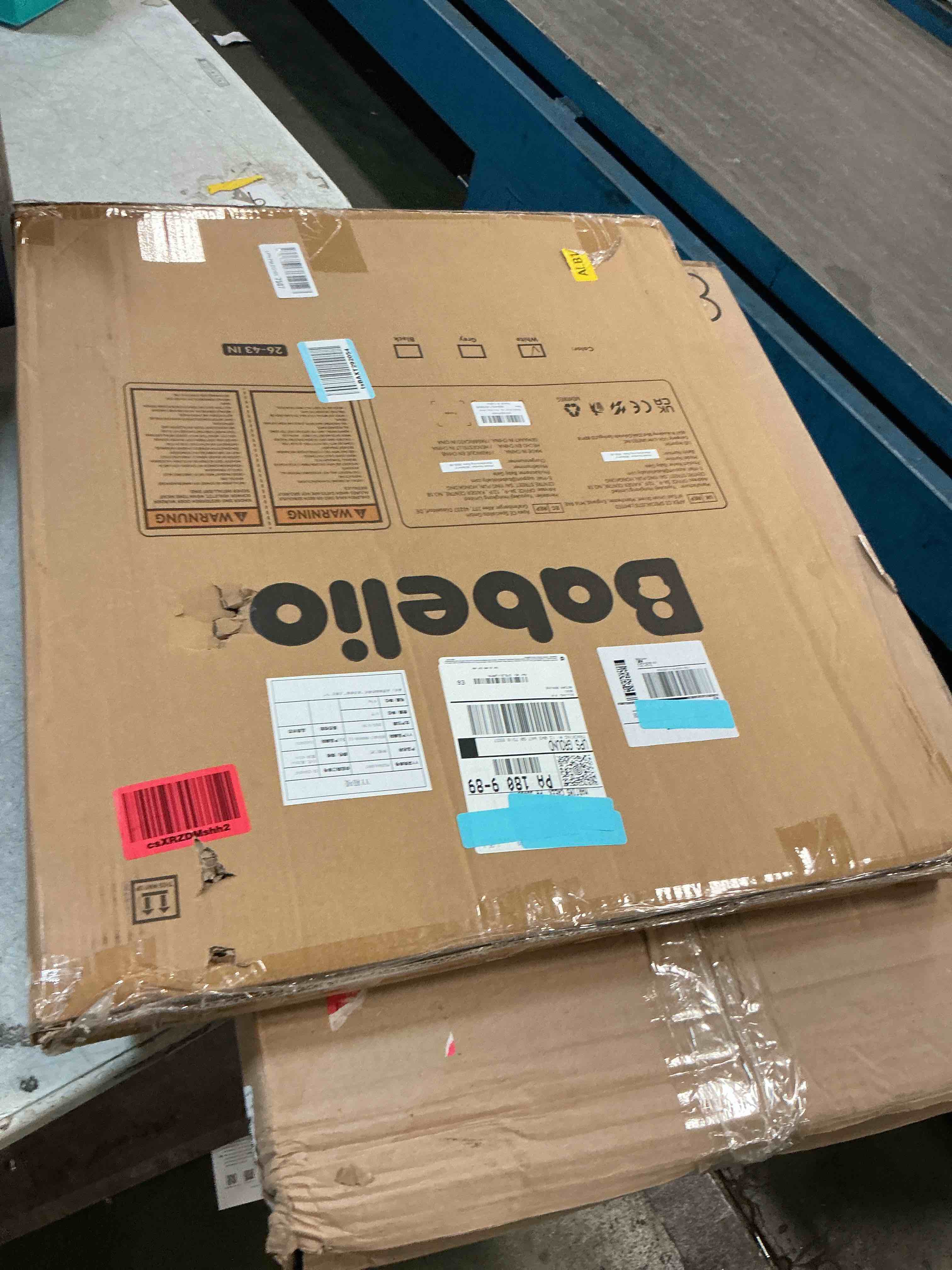 https://s3.amazonaws.com/lotting-images-prod/bidfta/PNK3272754_1753718530598.jpeg