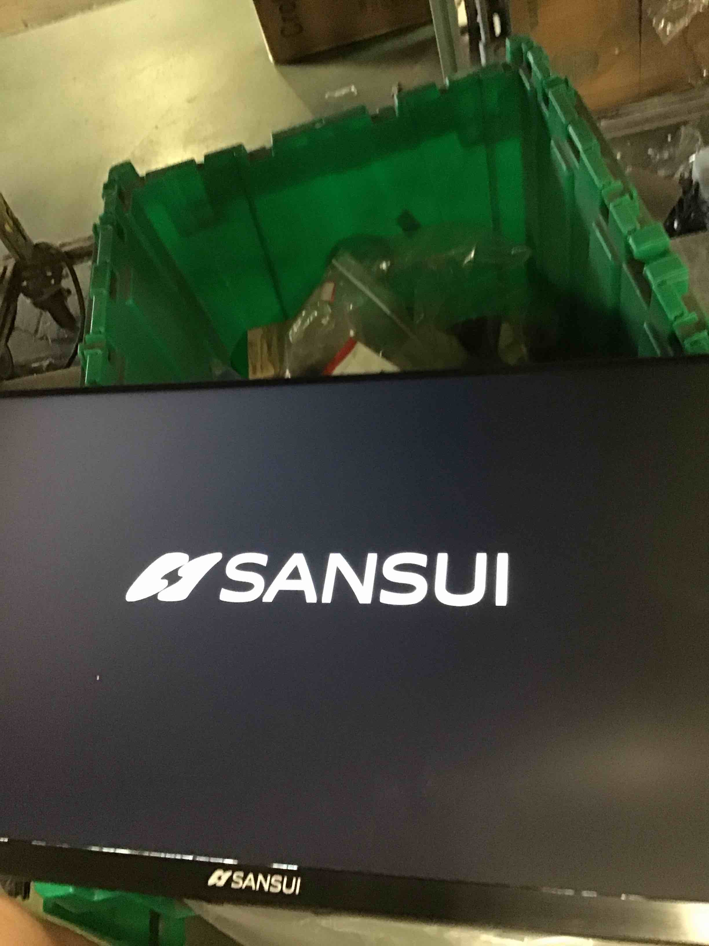 https://s3.amazonaws.com/lotting-images-prod/bidfta/PNK3272880_1753895693078.jpeg
