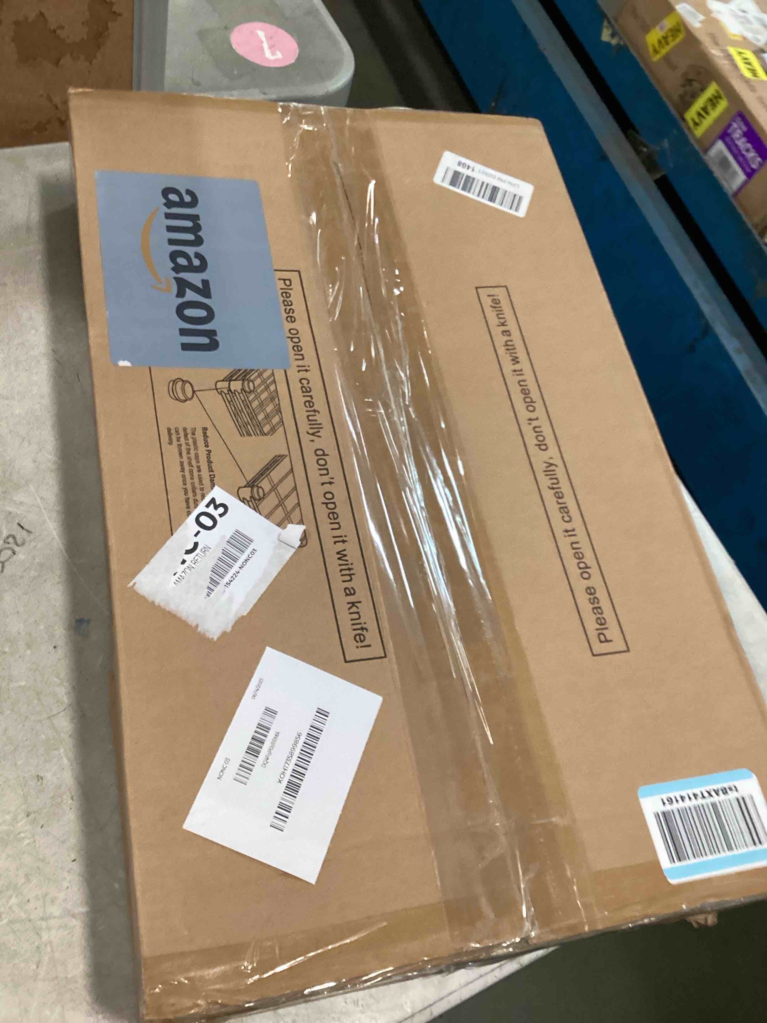 https://s3.amazonaws.com/lotting-images-prod/bidfta/PNK3286429_1752522766678.jpeg